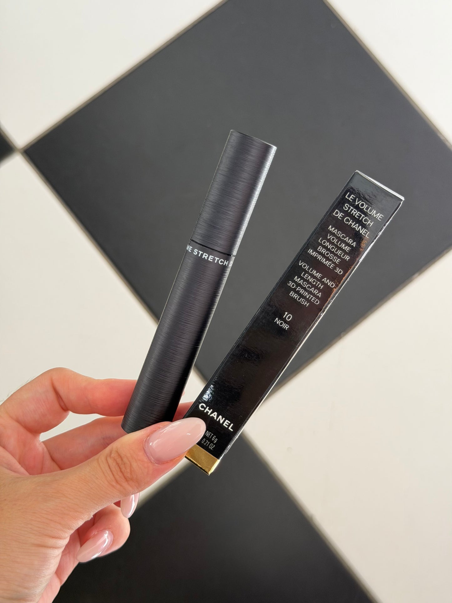 CHANEL Le Volume Stretch De Chanel
Volume And Length Mascara
3D-Printed Brush