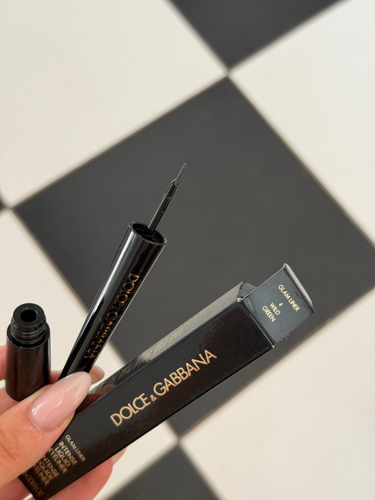 DOLCE&GABBANA
Glam Liner Intense Liquid Eyeliner (4)