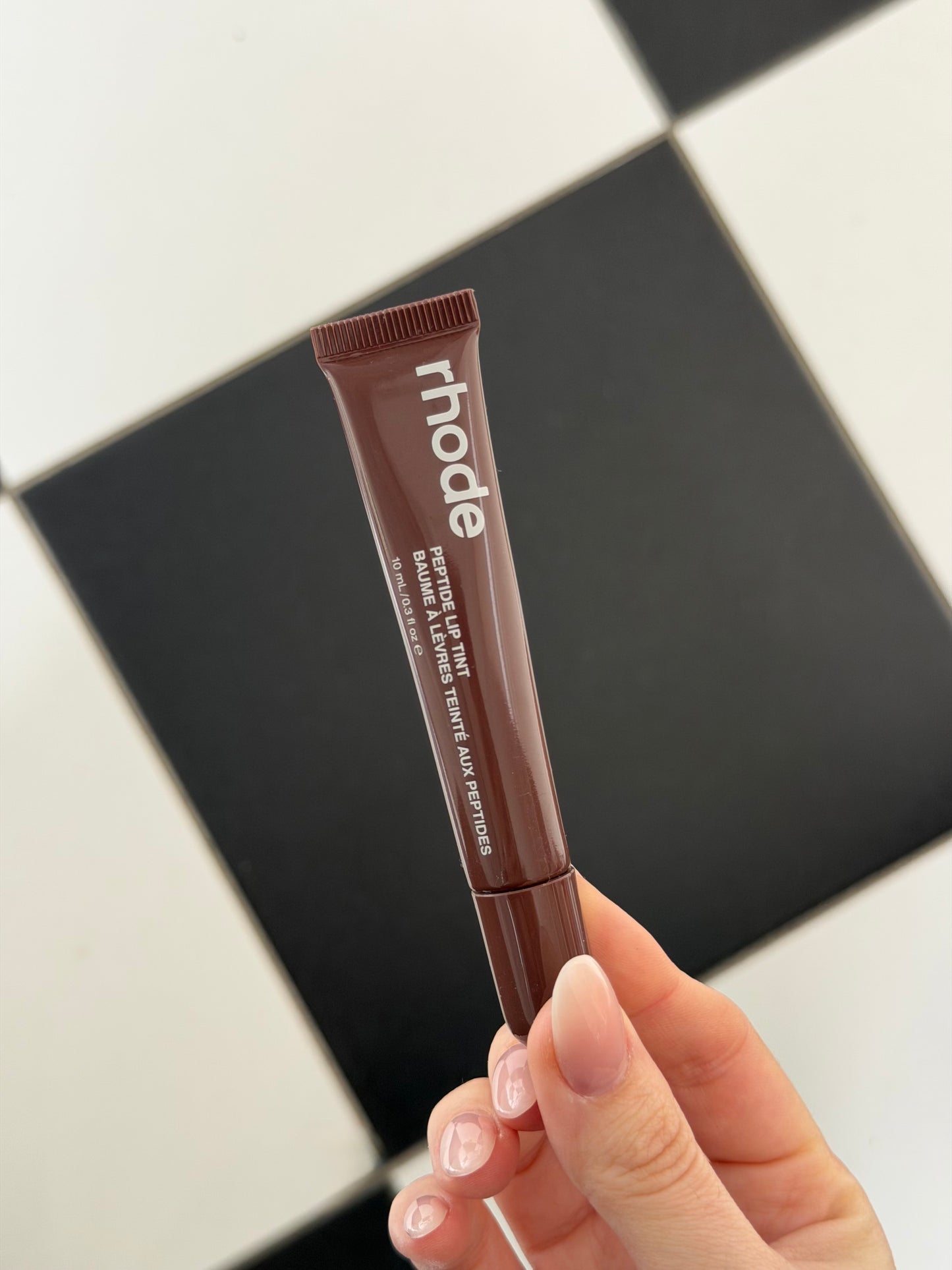 RHODE Peptide Lip Tint
The Tinted Lip Layer - Espresso