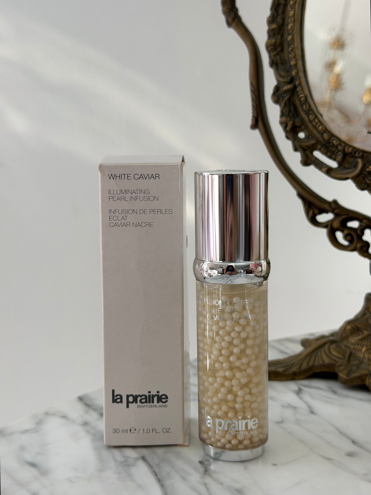 LA PRAIRIE White Caviar
Pearl Infusion
Illuminating And Firming Light-Infused Face Serum