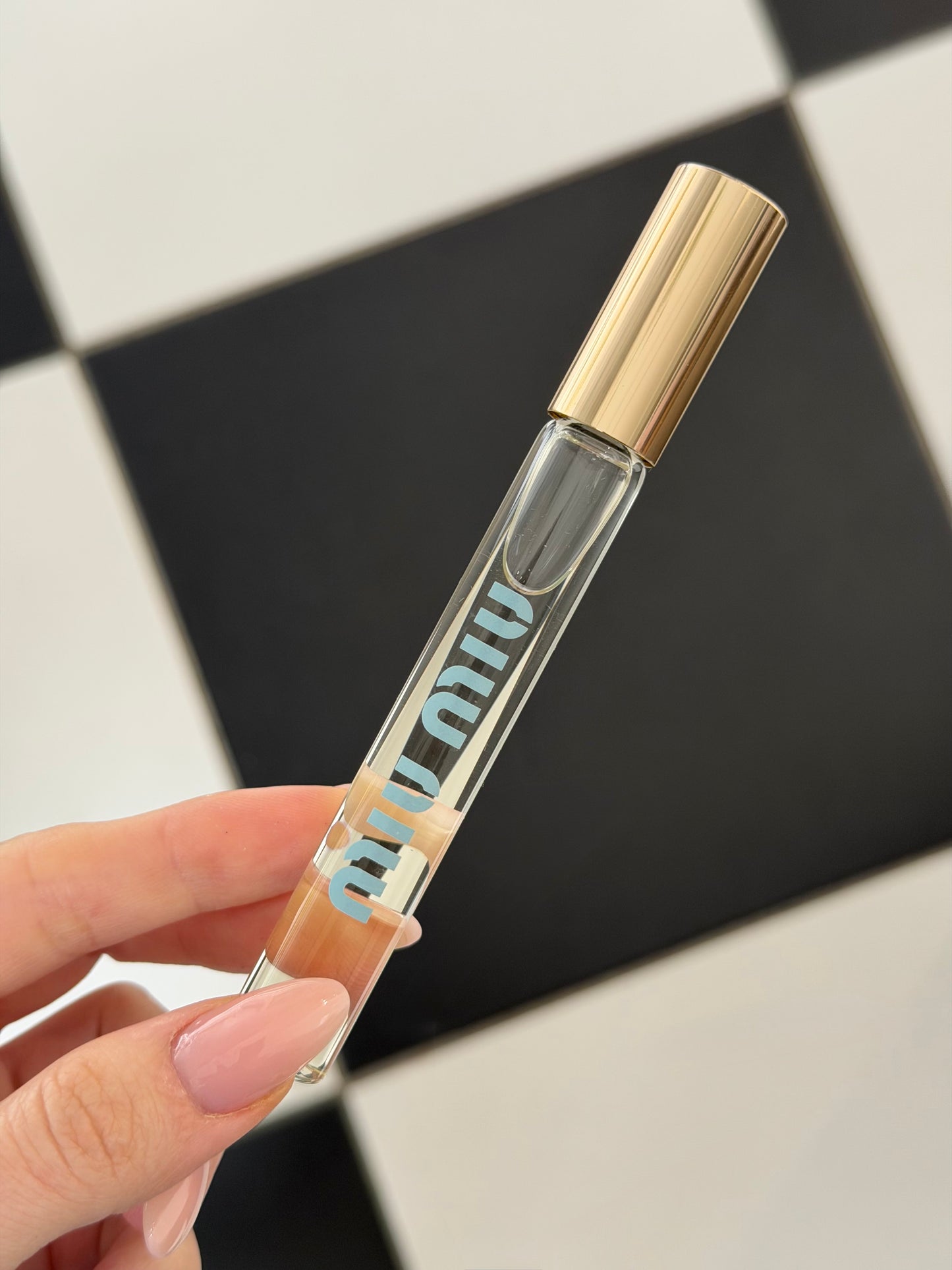 MIU MIU
Eau De Parfum Travel Size - Roller Pen
