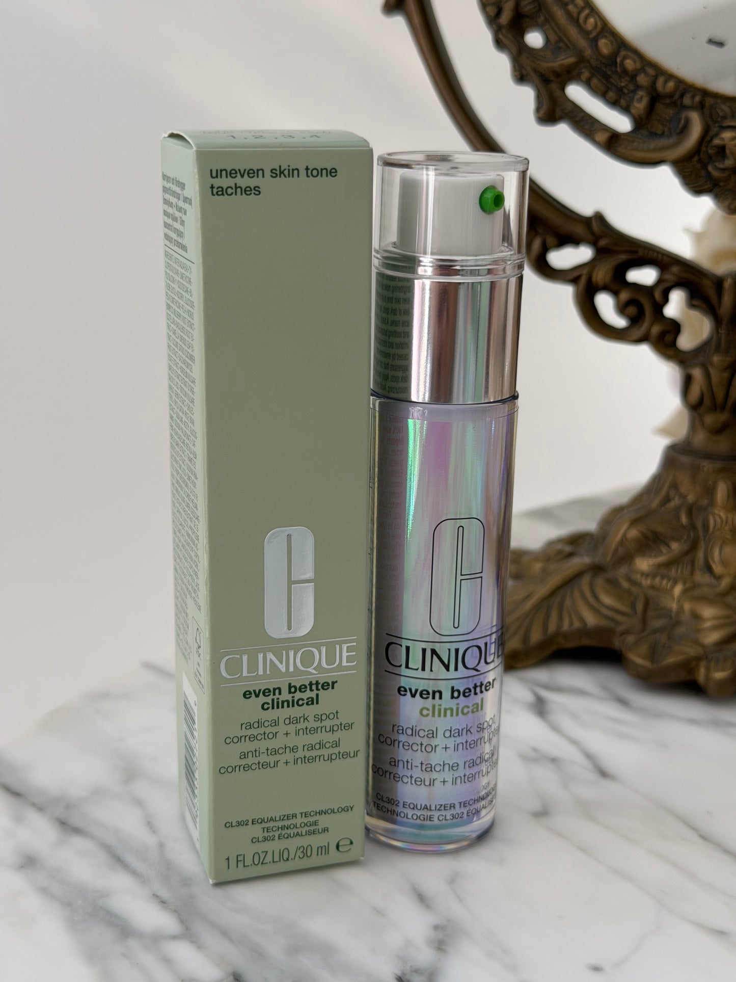 CLINIQUE Even Better Clinical™ Radical Dark Spot Corrector + Interrupter - All Skin Types