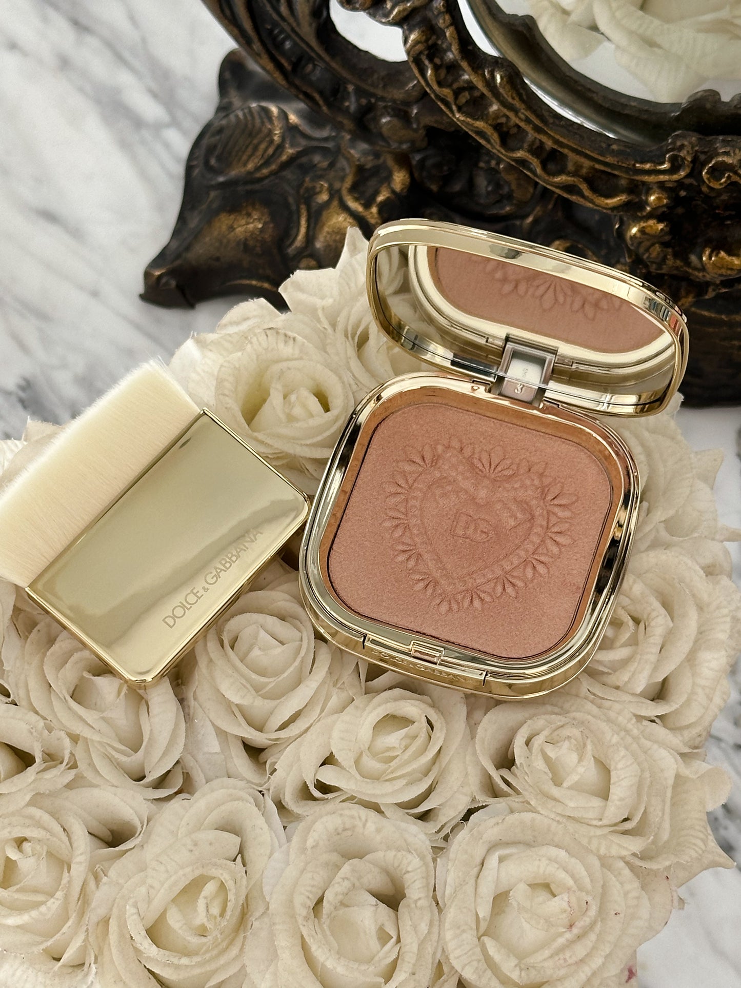 DOLCE&GABBANA Everlift Luminizer Light Oil Infused Soft-Halo Powder