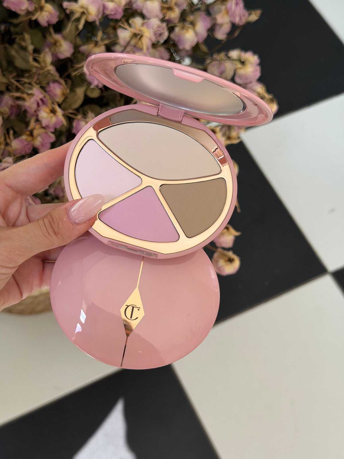 CHARLOTTE TILBURY 4 Colors Contour (Blush&Bronzer) Palette (01)