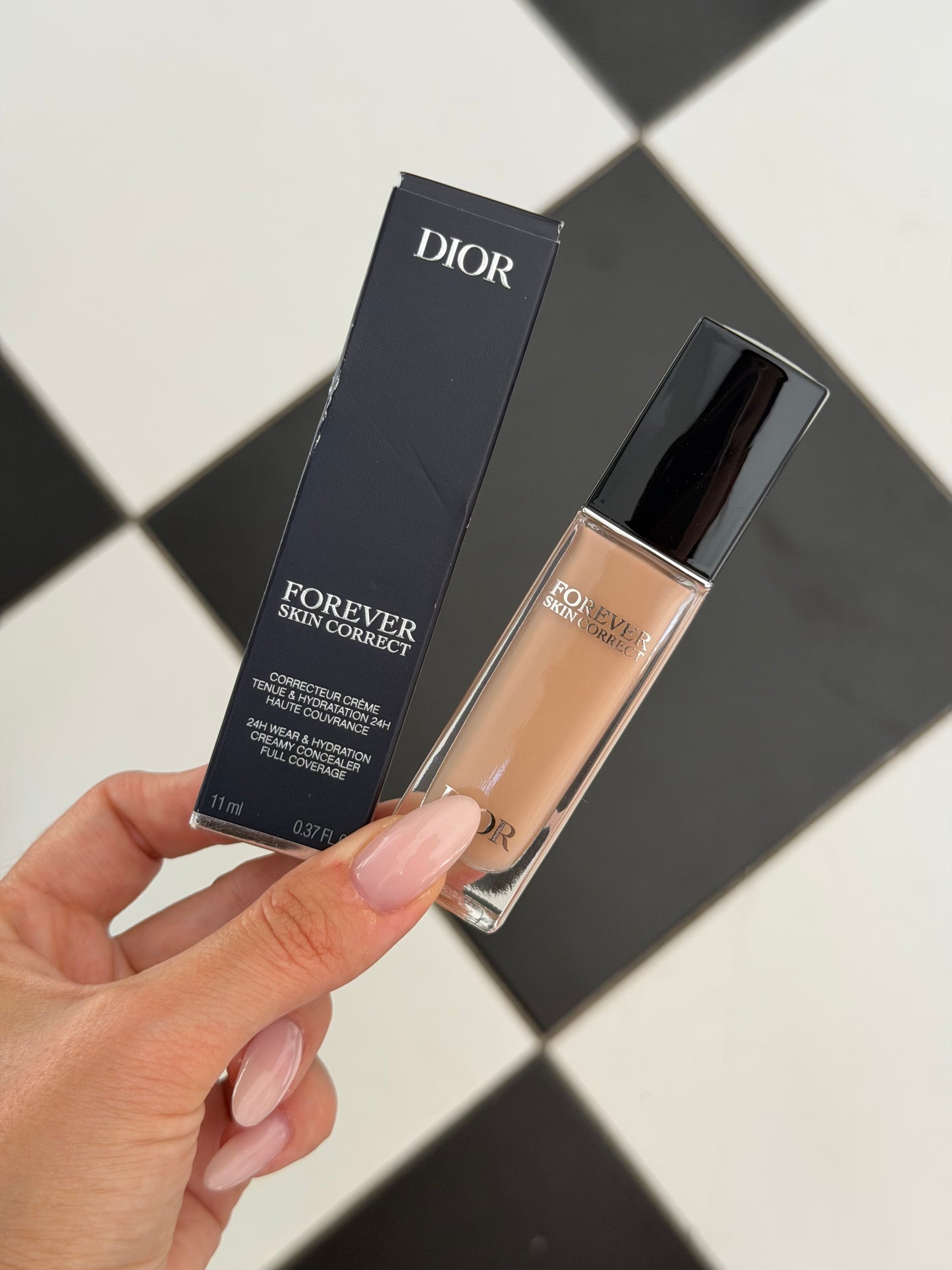 DIOR Forever Skin Correct (3C)
Full-Coverage Concealer - 24h Hydration and Wear - No Transfer
