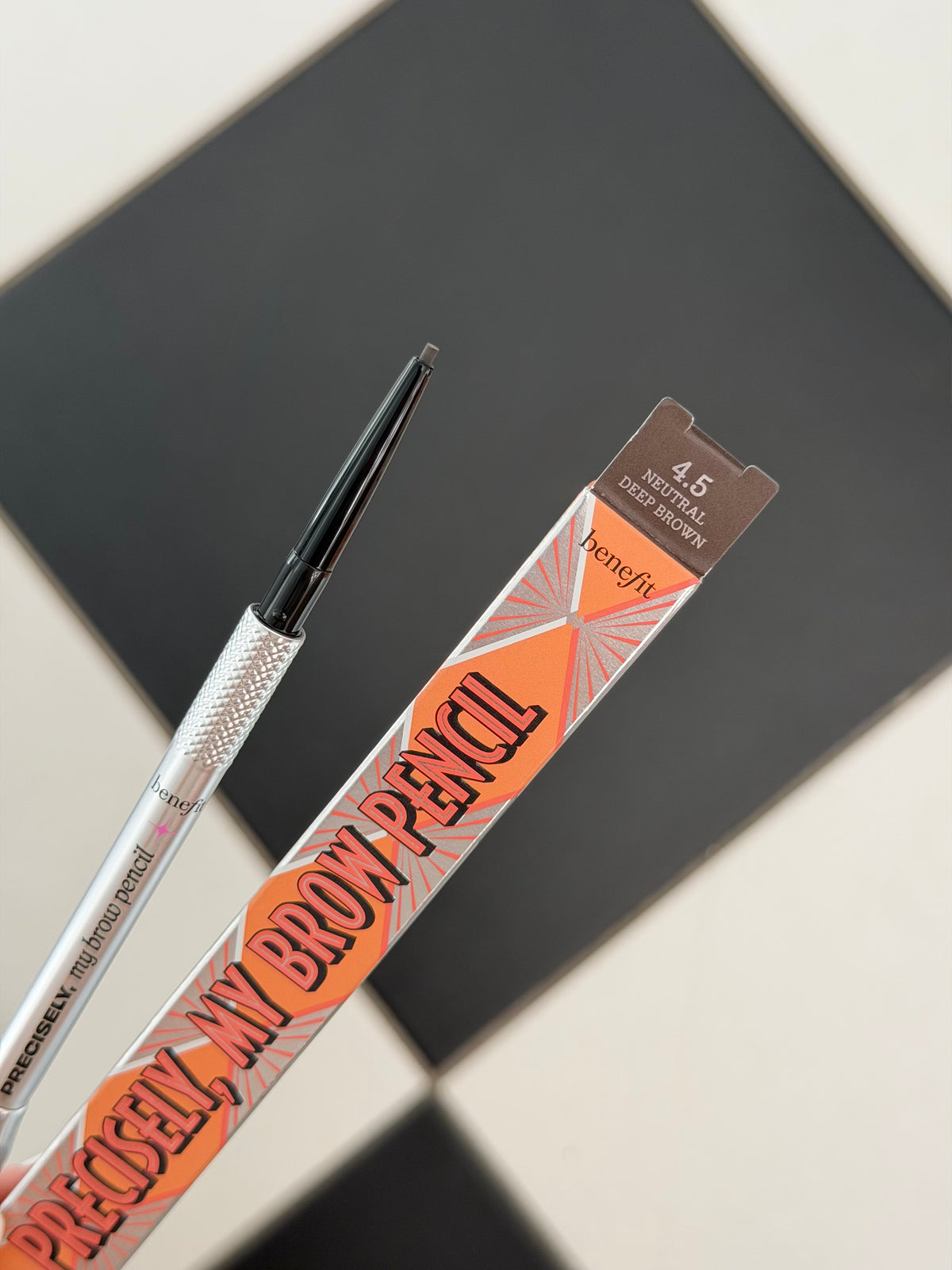 BENEFIT Precisely, My Brow Pencil (4.5)
Ultra-Fine Brow Defining Pencil