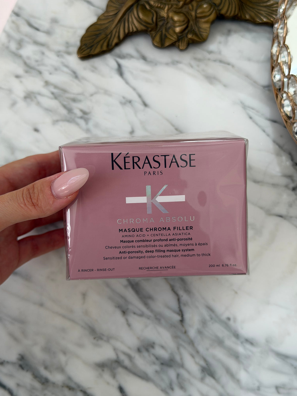 KERASTASE Chroma Absolu
Chroma Filler Hair Mask
Deep Strengthening For Color Treated Hair
