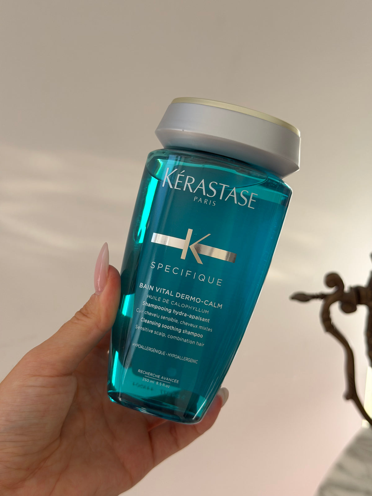 KÉRASTASE Specifique Bain Vital Dermo-Calm Anti-Irritation