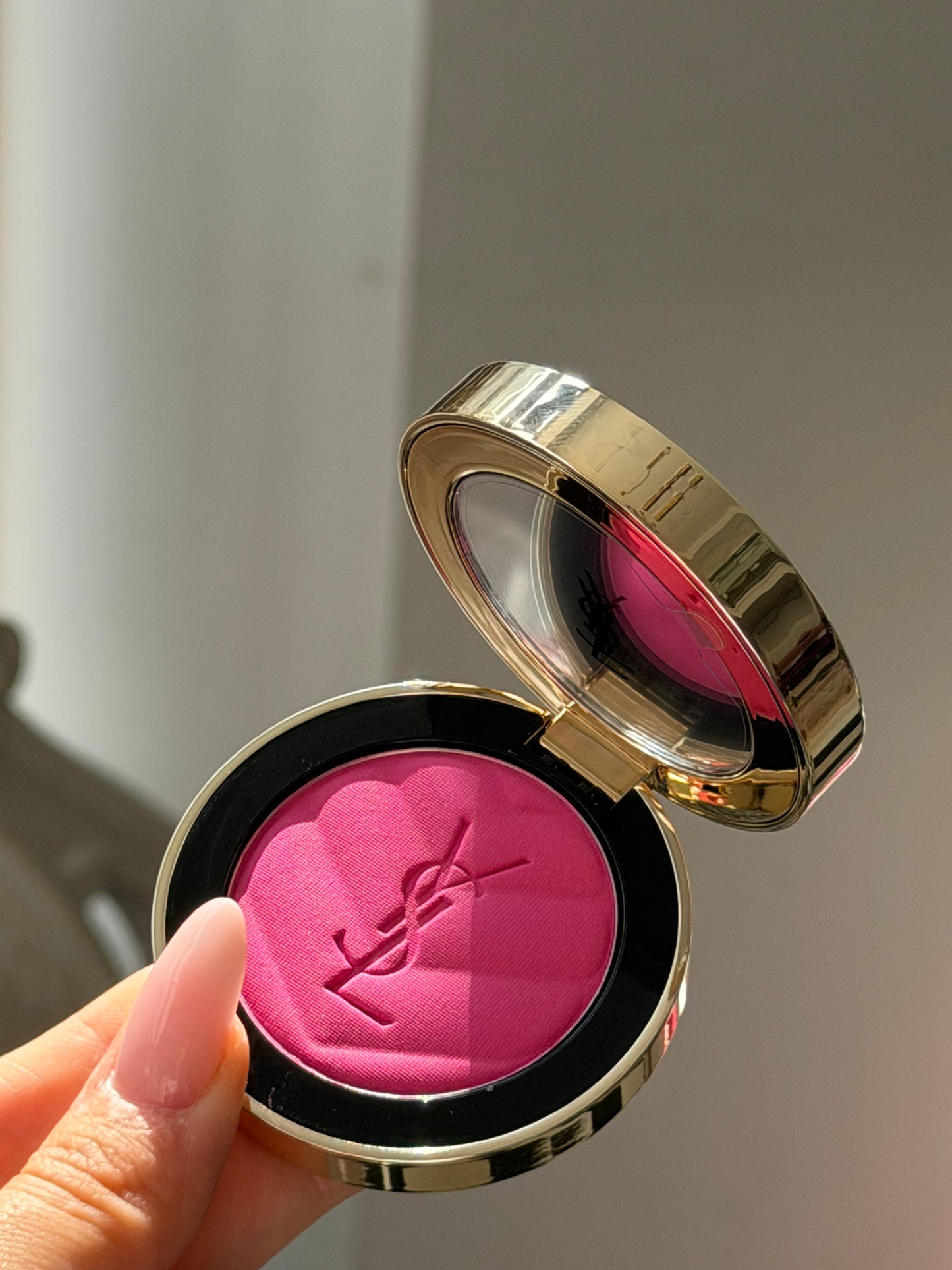 YSL Make Me Blush - Bold Blurring Blush (03)