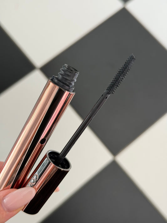 COLLISTAR Infinito Mascara
Extreme Length, Definition Lifting Effect