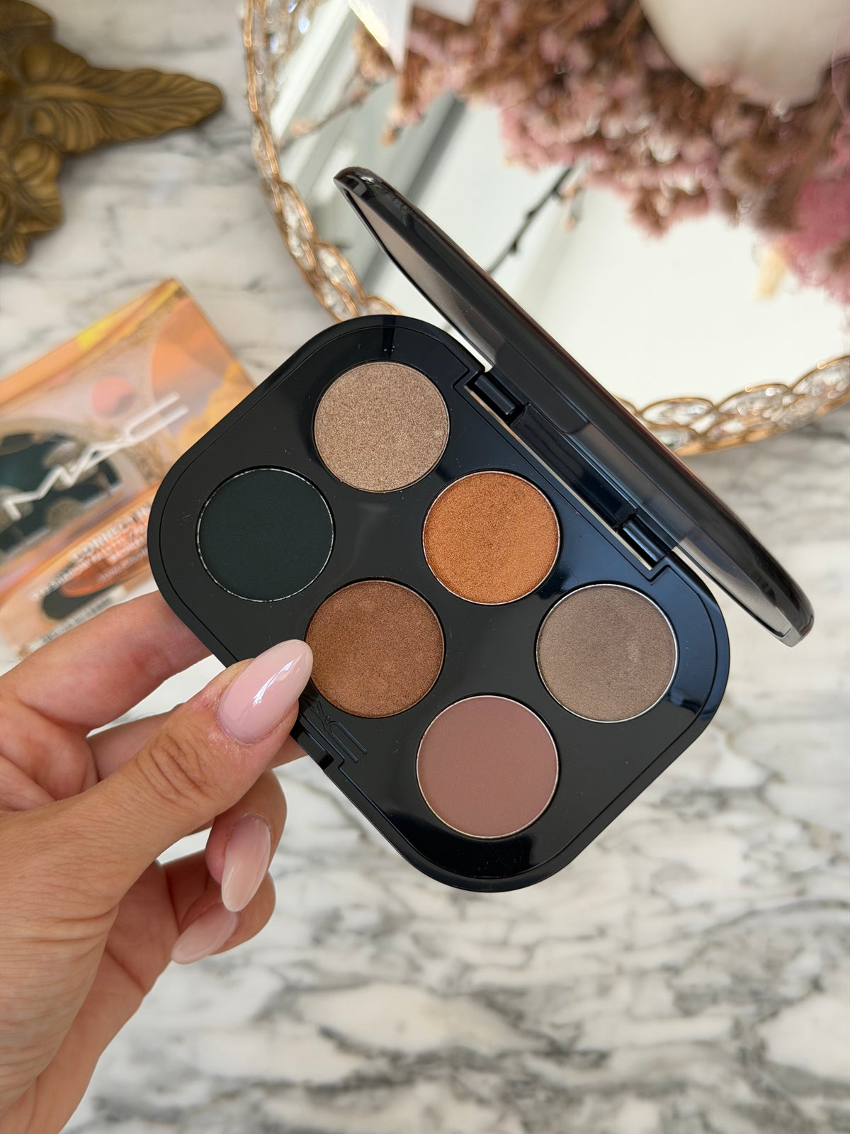 MAC Connect In Colour Eye Shadow Palette: Bronze Influence