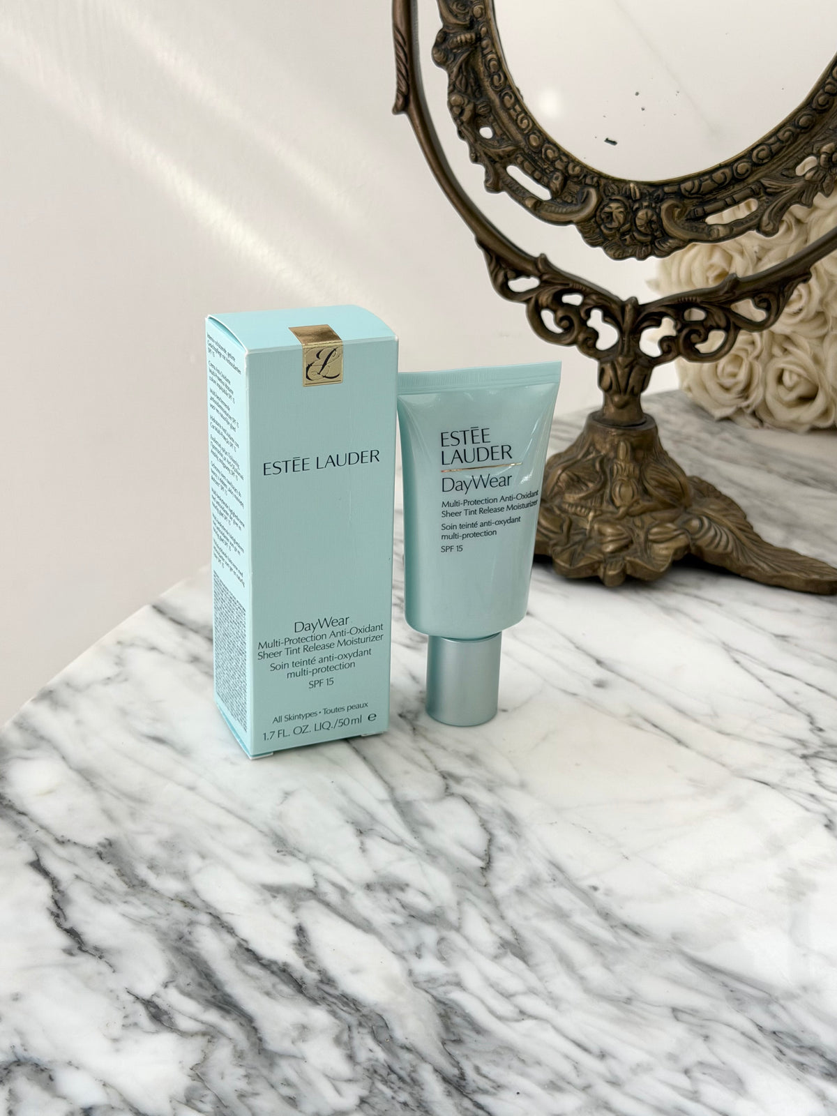 ESTEE LAUDER DayWear
Multi-Protection Anti-Oxidant Sheer Tint Release Moisturiser SPF15