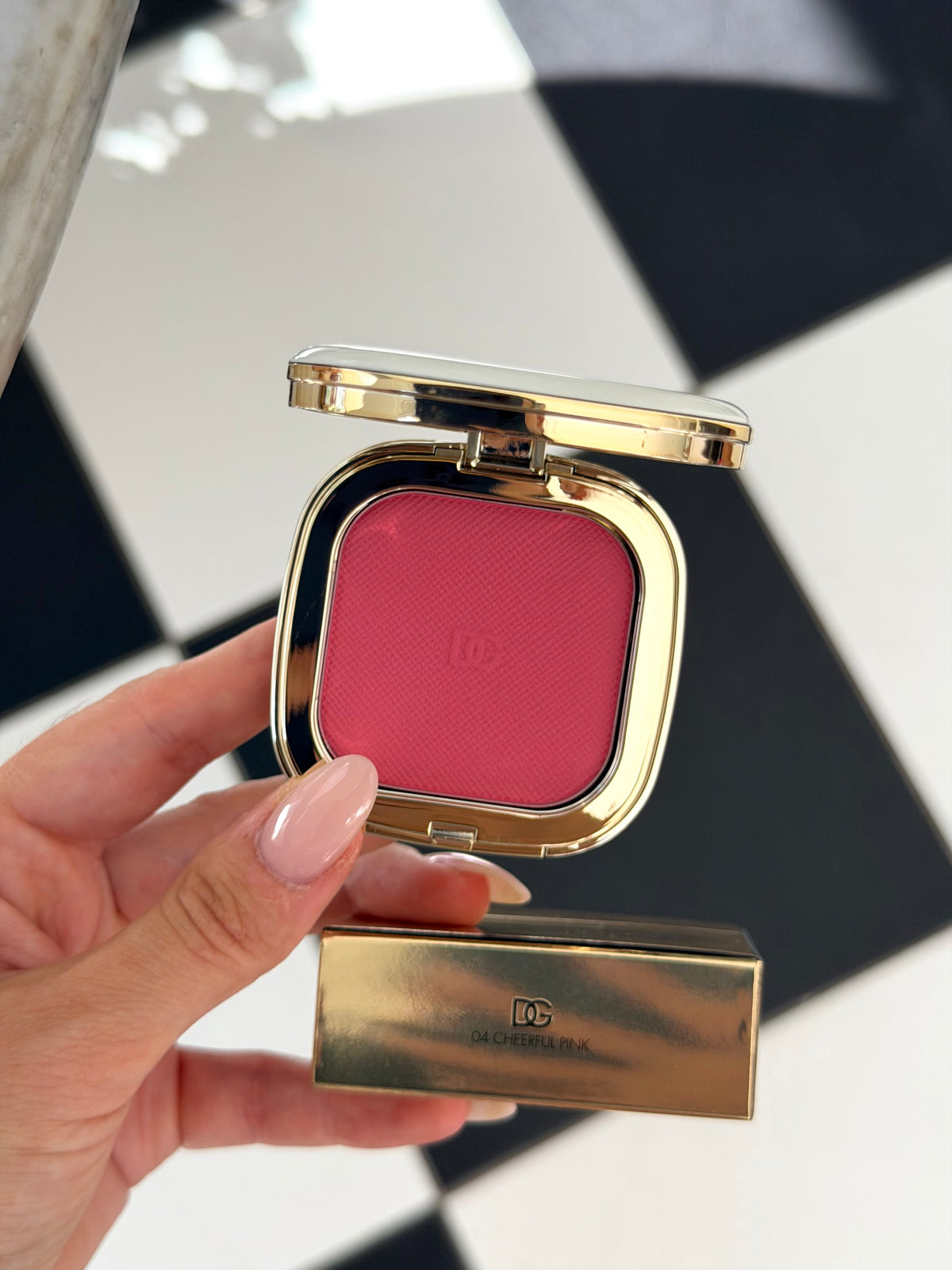 DOLCE&GABBANA
Cheek&Eyes Match - Lasting Blush & Eyshadow Powder (04)