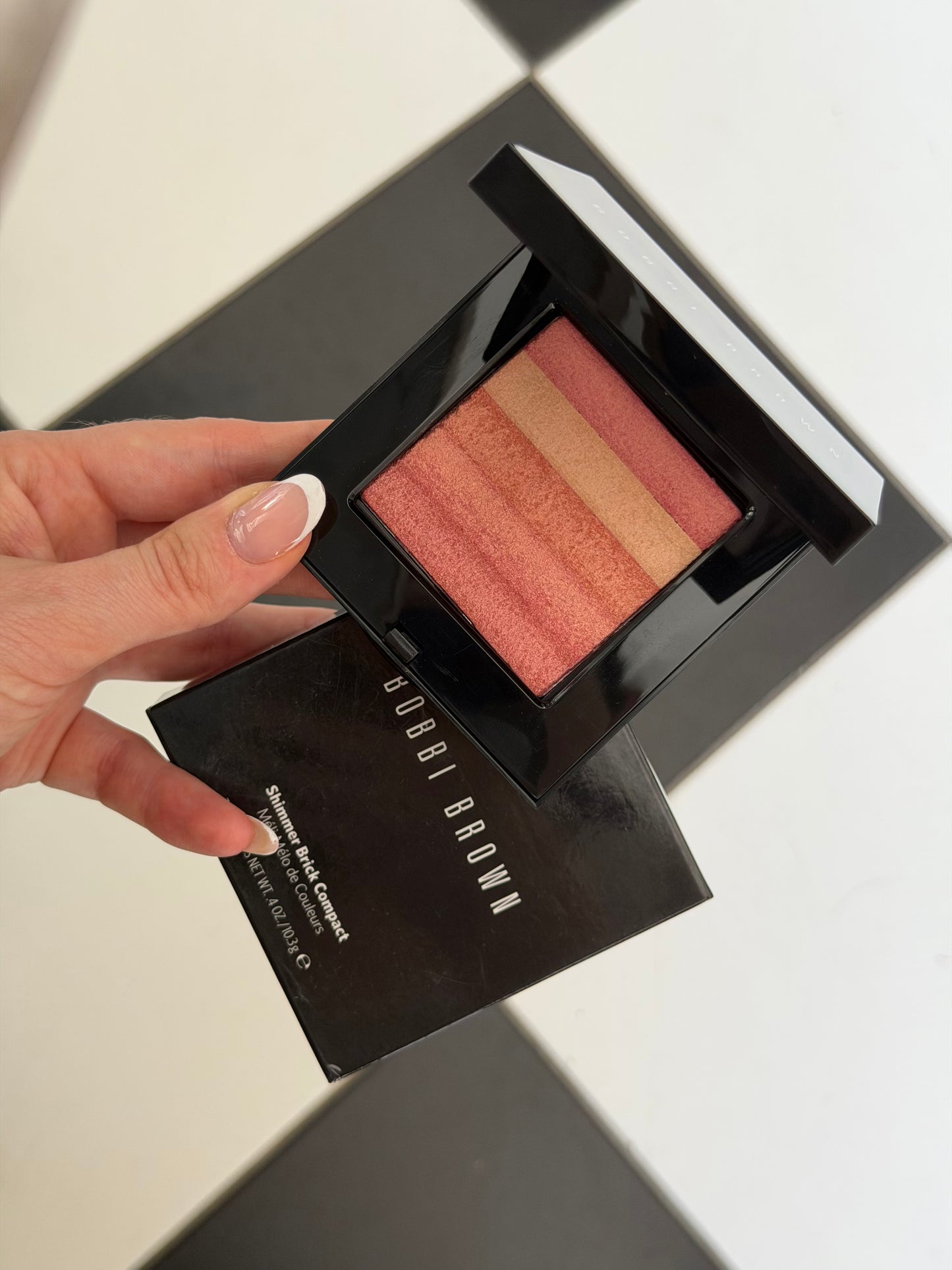 BOBBI BROWN 
Shimmer Brick Compact Highlighter