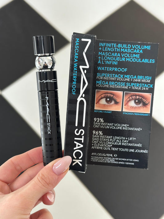 MAC Stack Waterproof Mascara Black
Infinite-Build Volume And Length
