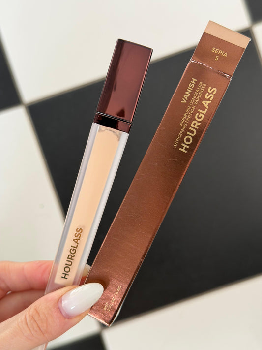 HOURGLASS Vanish™ Airbrush Concealer (5)