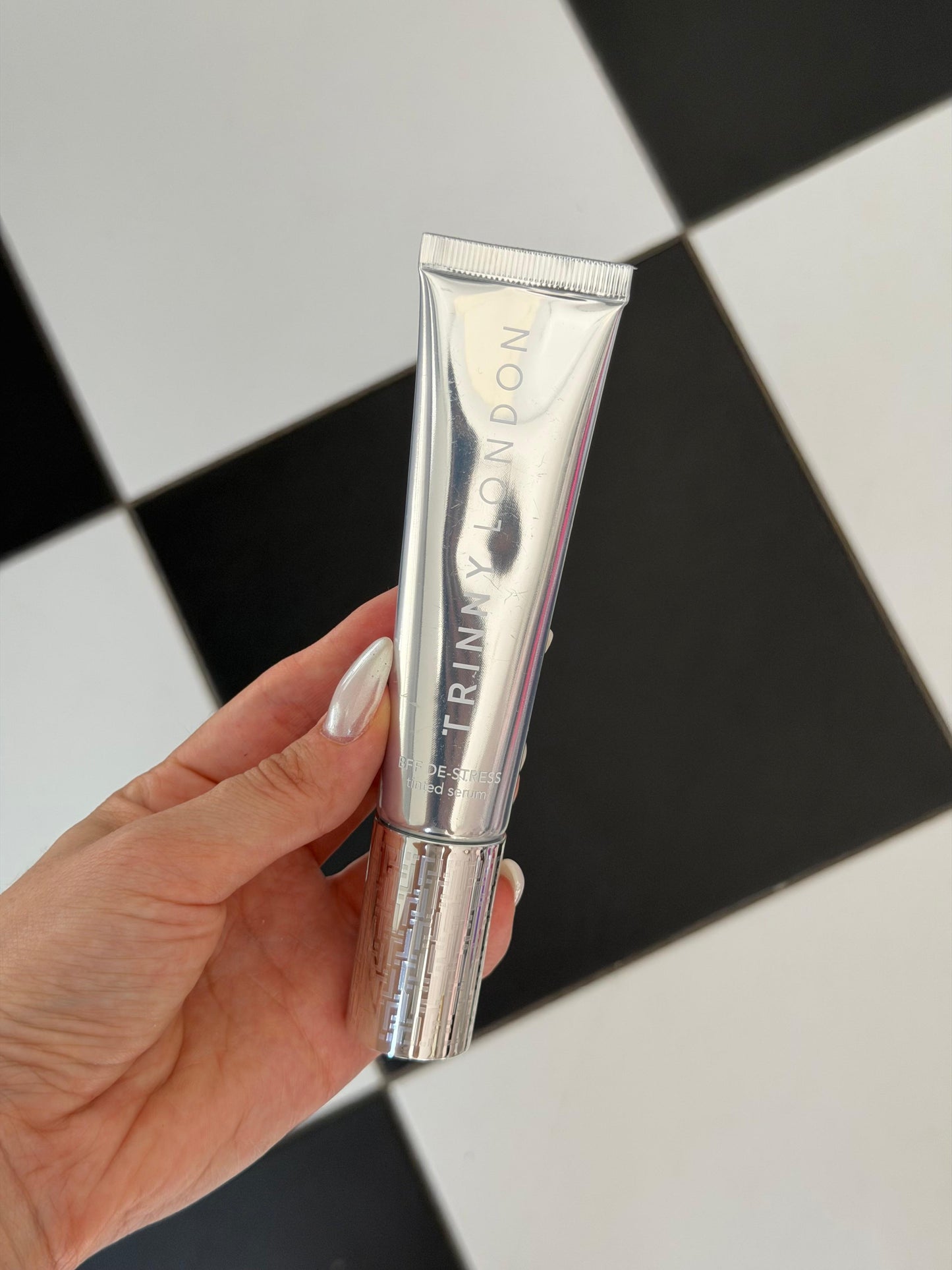 TRINNY LONDON
BFF De-Stress Tinted Serum