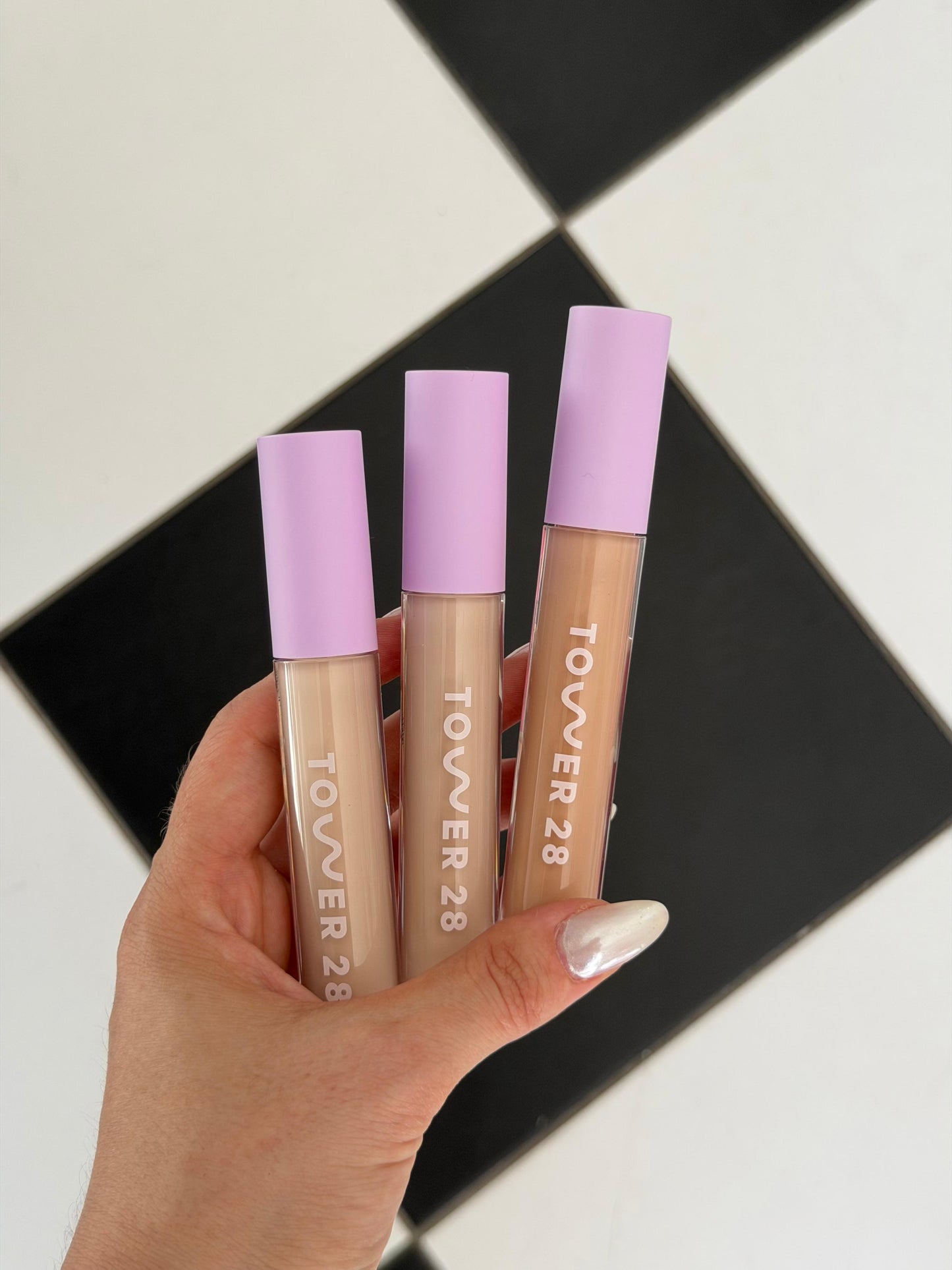 TOWER 28 Swipe Serum Concealer® (6.0 IE)