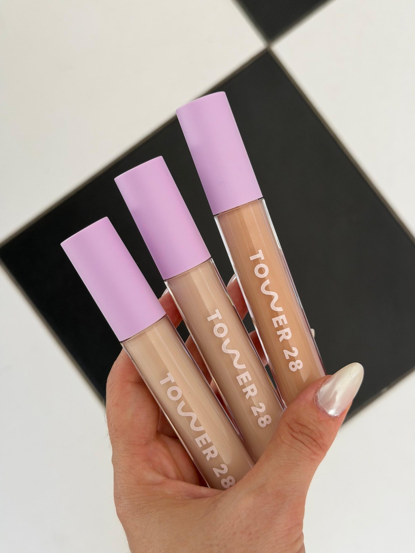 TOWER 28 Swipe Serum Concealer® (6.0 IE)