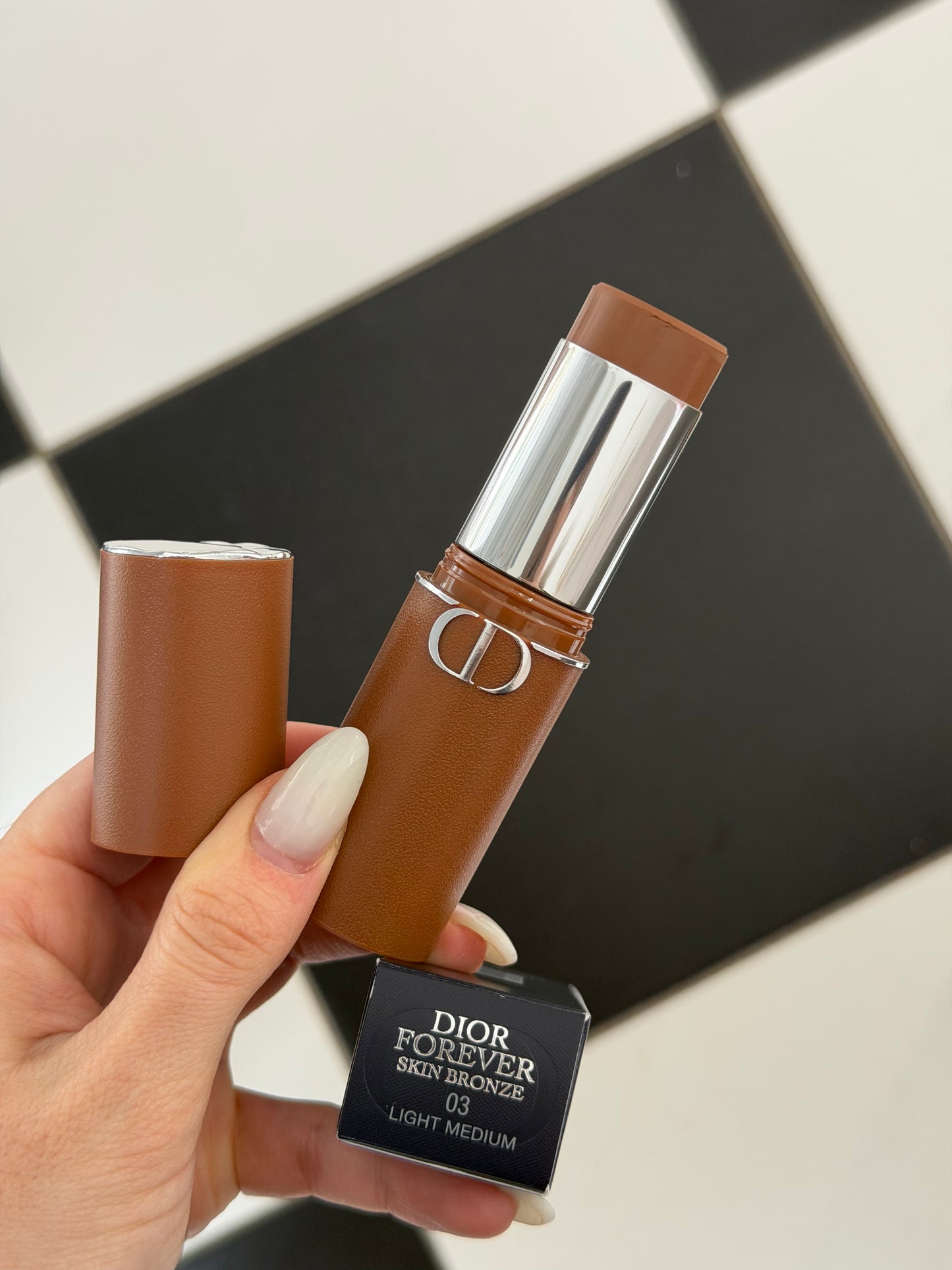 DIOR Forever Skin Bronze Balm Stick (03)
Buildable, Natural Finish, Long Wear