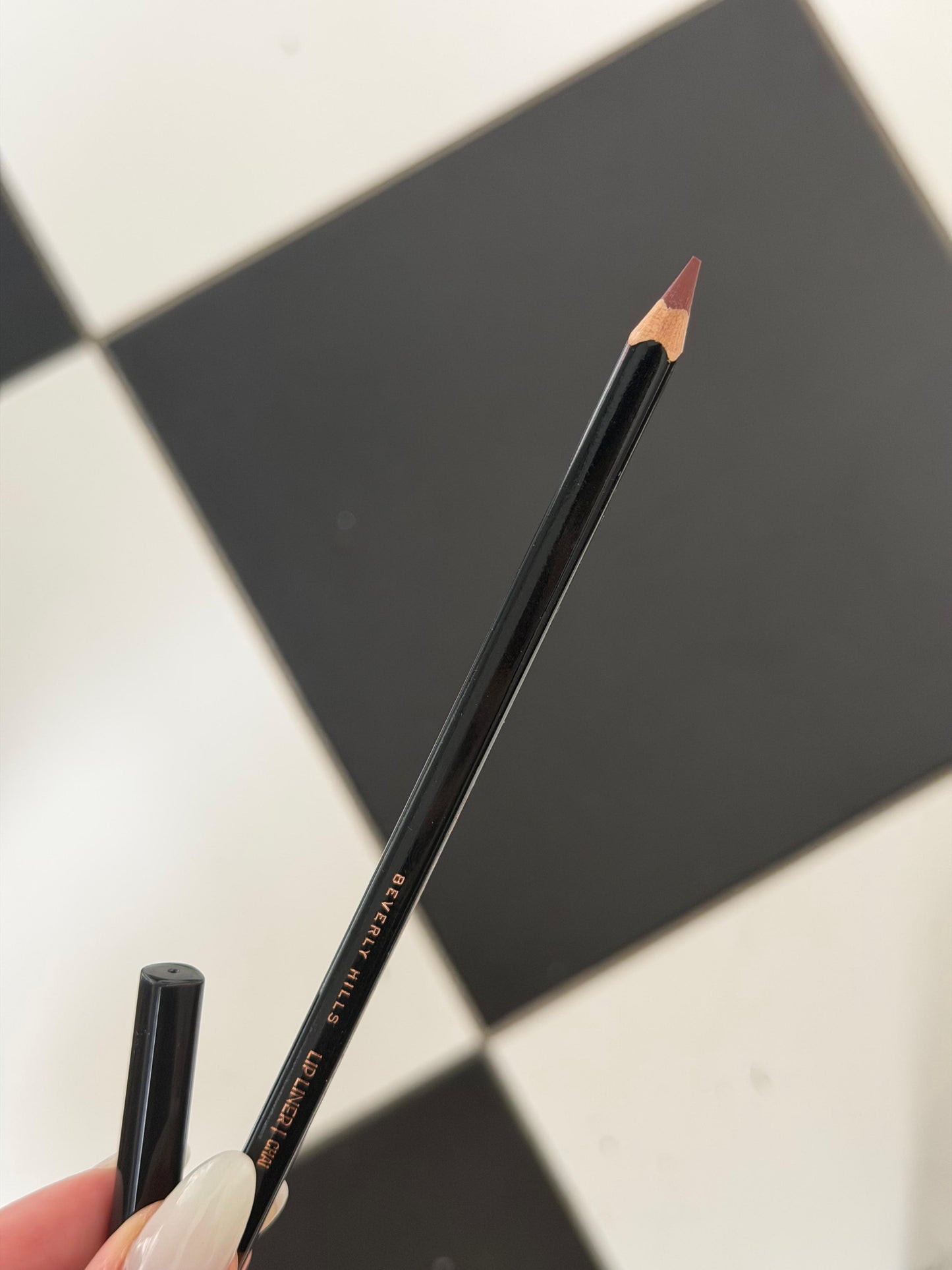 ANASTASIA BEVERLY HILLS
Lip Liner - Chai
A Full-Pigment Lip pencil For Shaping And Contouring Lips With Precision