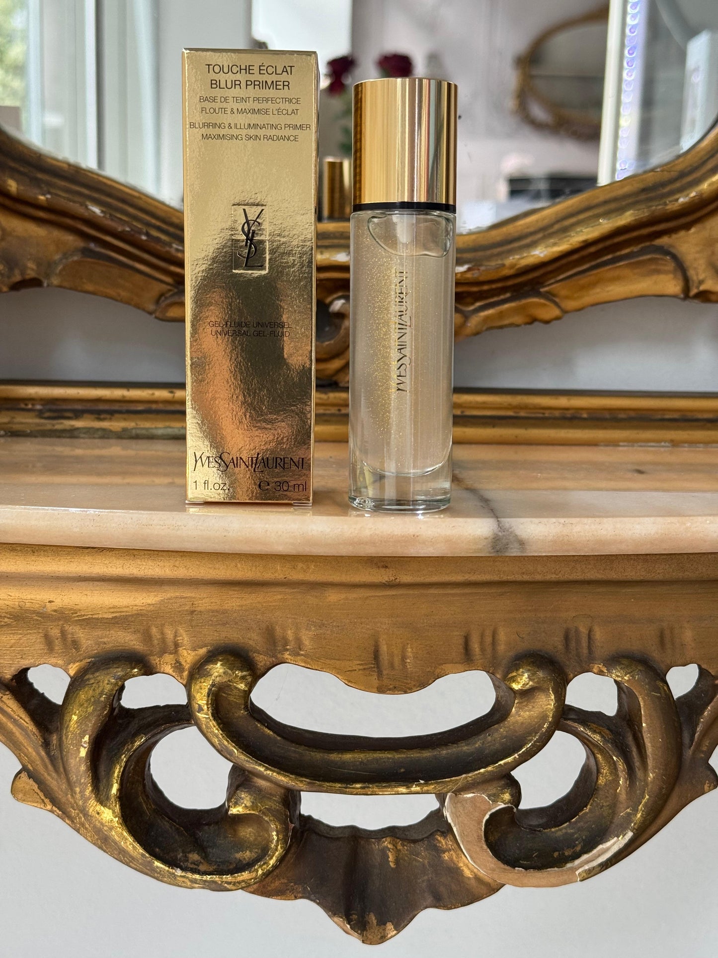 YSL Touche Éclat Blur Primer
Instant Radiance & Luminosity