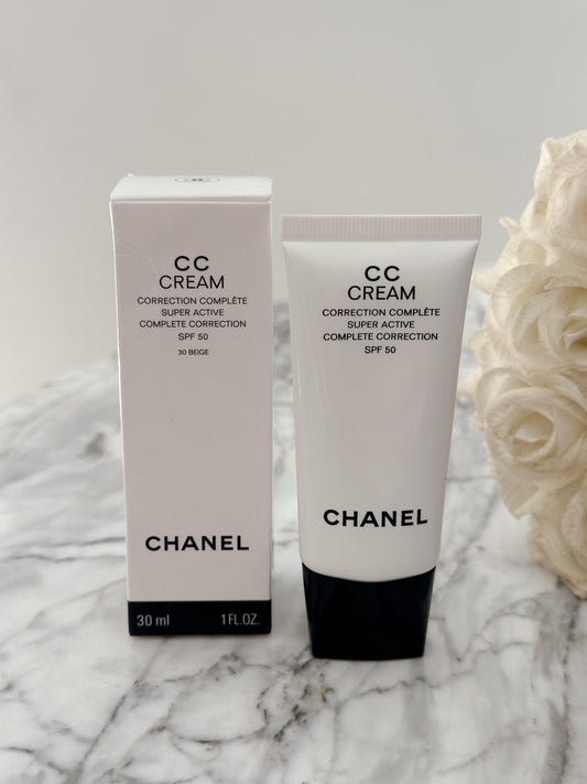 CHANEL CC Cream
Super Active Complete Correction Sunscreen Broad Spectrum SPF50