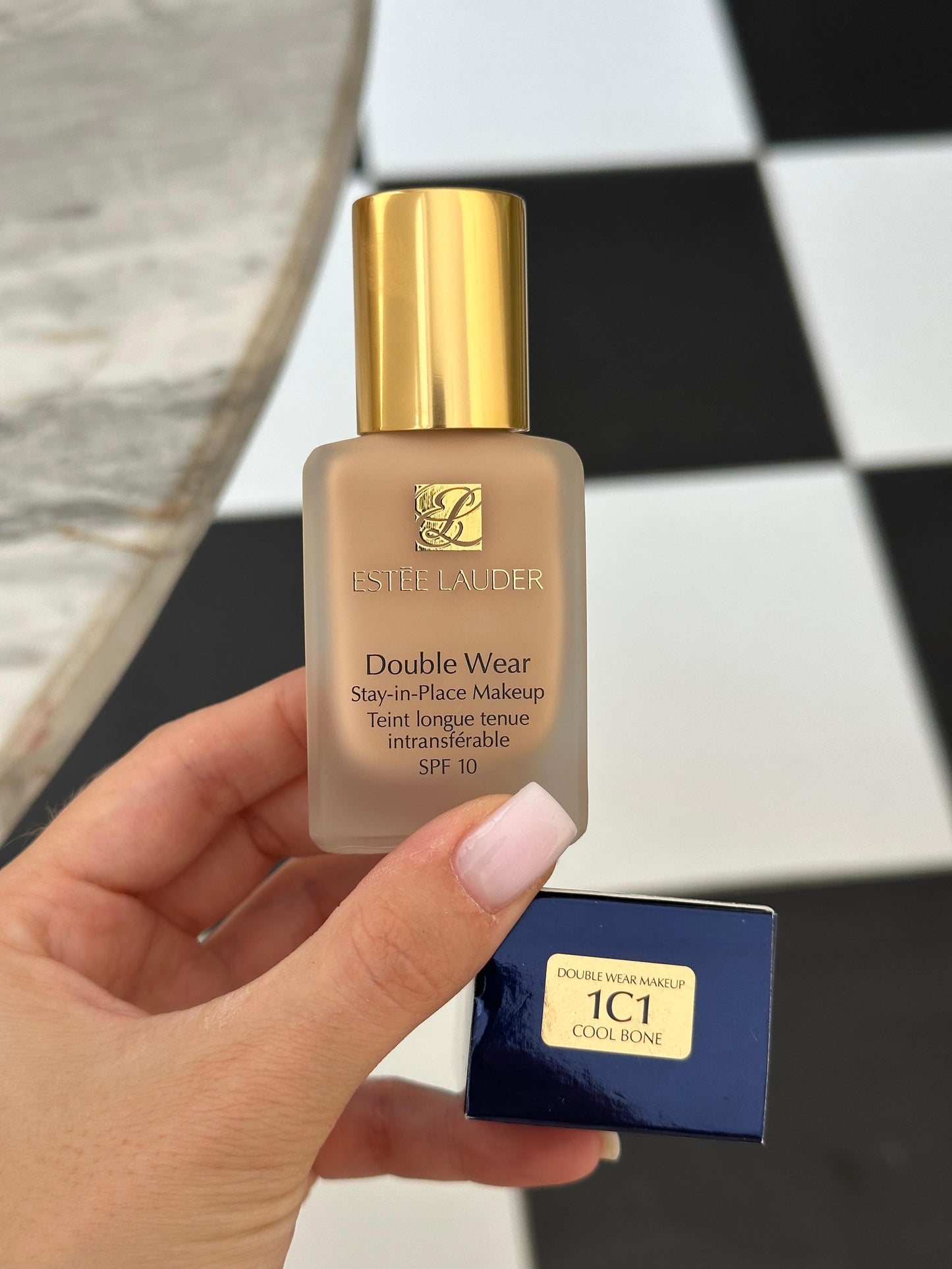 ESTÉE LAUDER Double Wear
Stay-in-Place Foundation