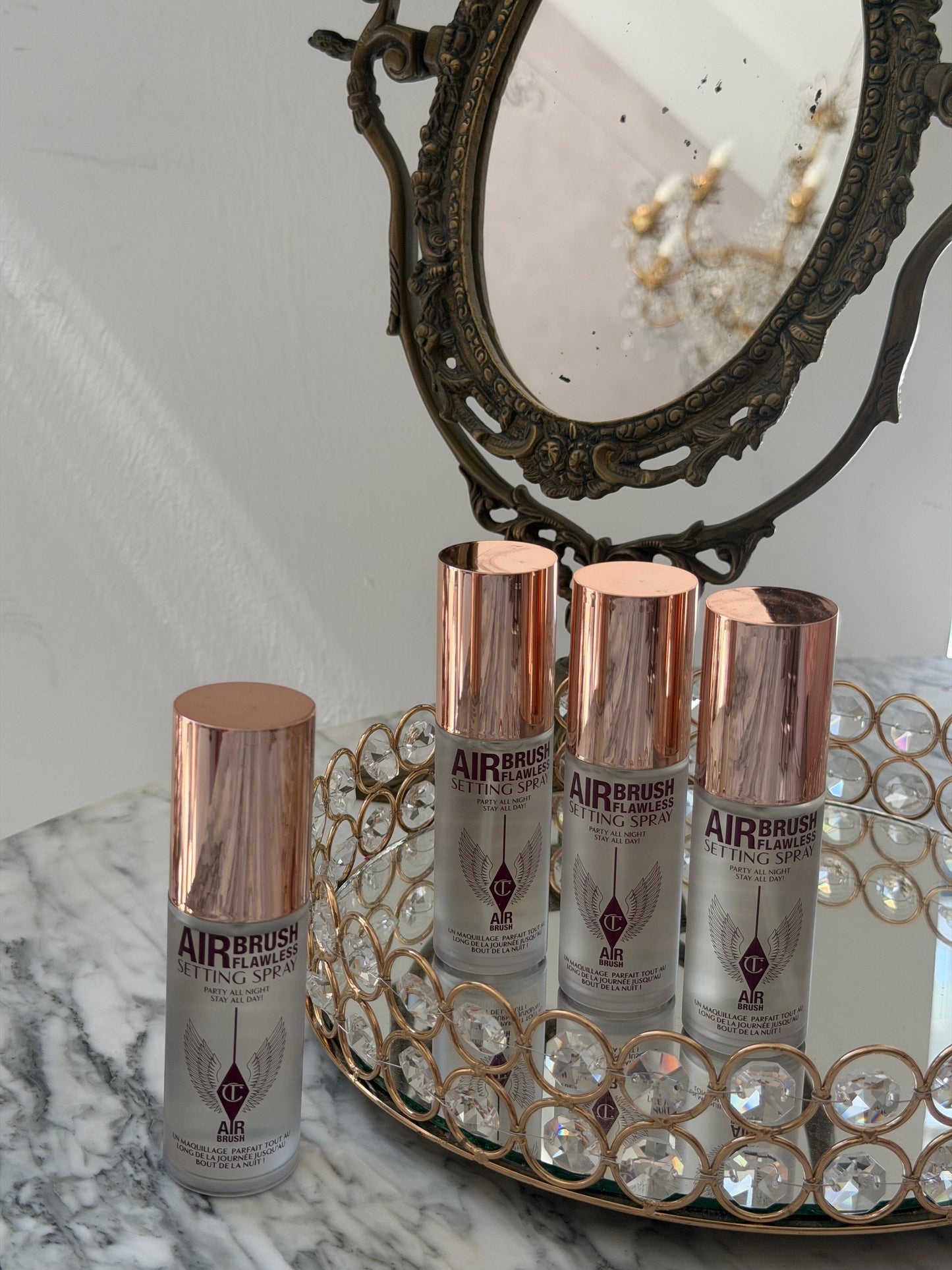 CHARLOTTE TILBURY
Airbrush Flawless Setting Spray