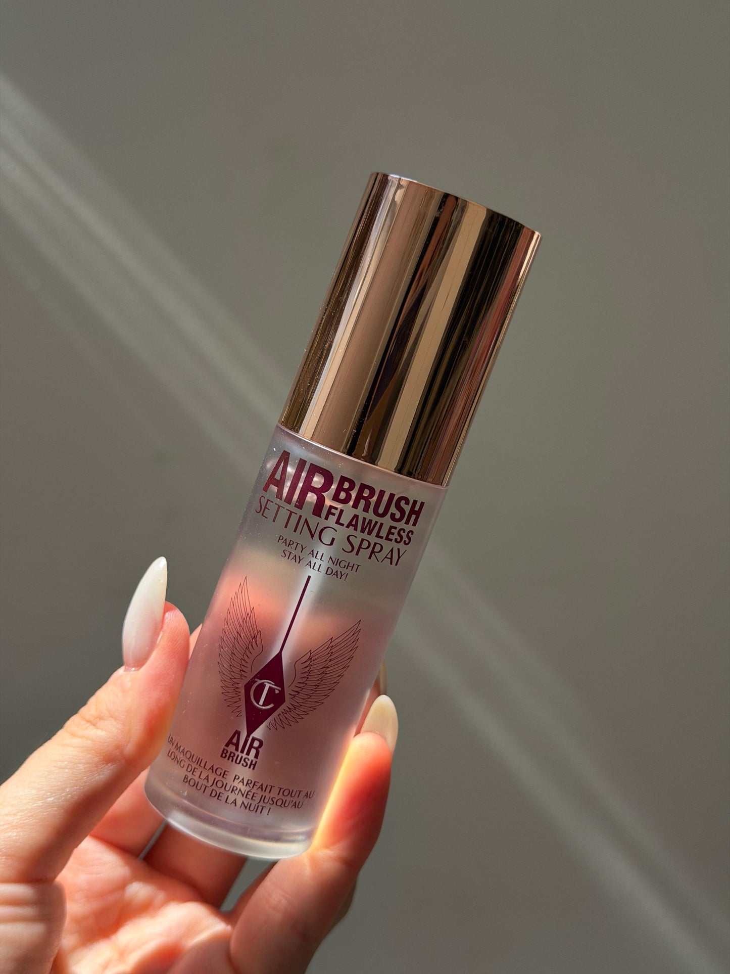 CHARLOTTE TILBURY
Airbrush Flawless Setting Spray