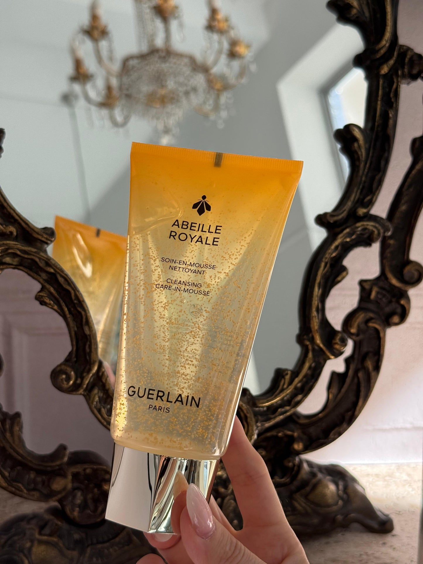 GUERLAIN Abeille Royale Cleansing Care-In-Mousse