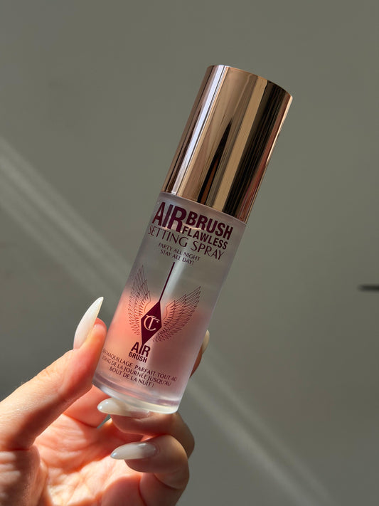 CHARLOTTE TILBURY
Airbrush Flawless Setting Spray