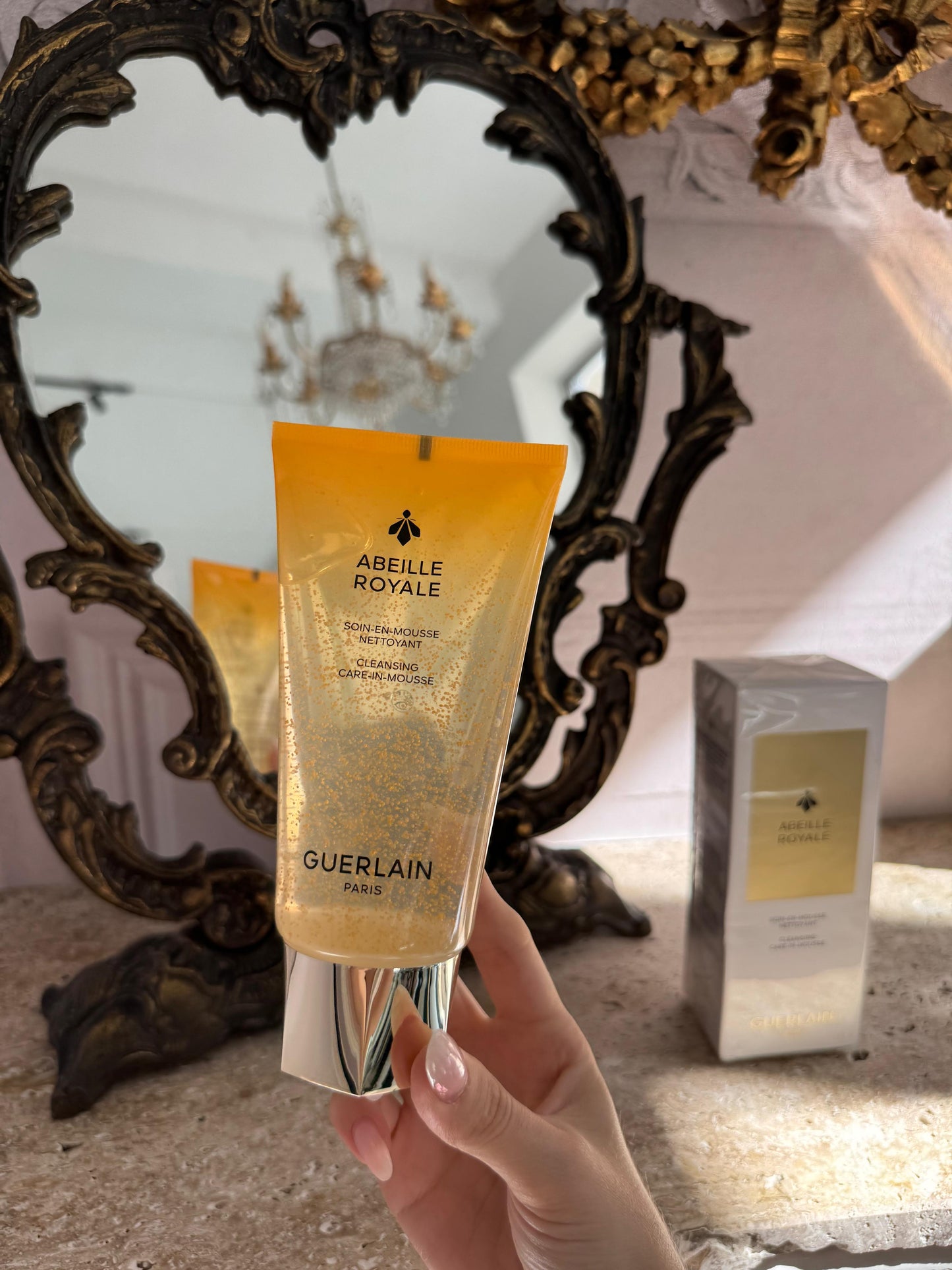 GUERLAIN Abeille Royale Cleansing Care-In-Mousse