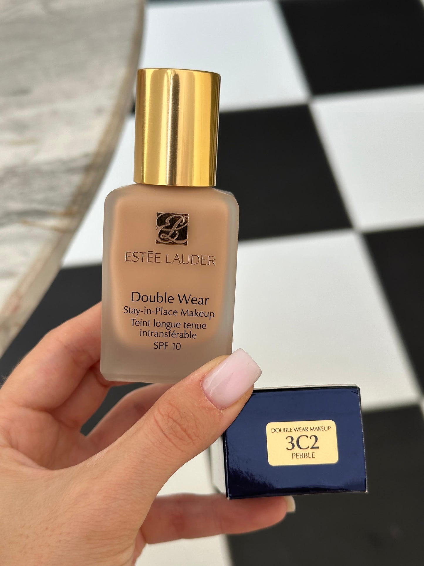 ESTÉE LAUDER Double Wear
Stay-in-Place Foundation