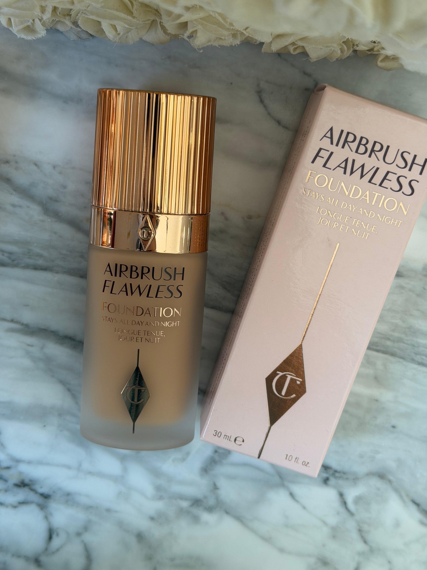 CHARLOTTE TILBURY Airbrush Flawless Foundation (3C) - Stays All Day And Night, Full Coverage