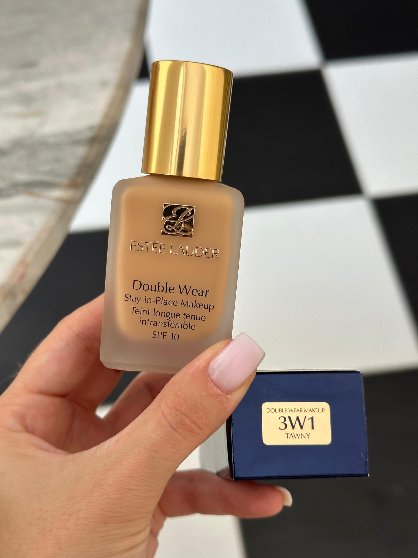 ESTÉE LAUDER Double Wear
Stay-in-Place Foundation