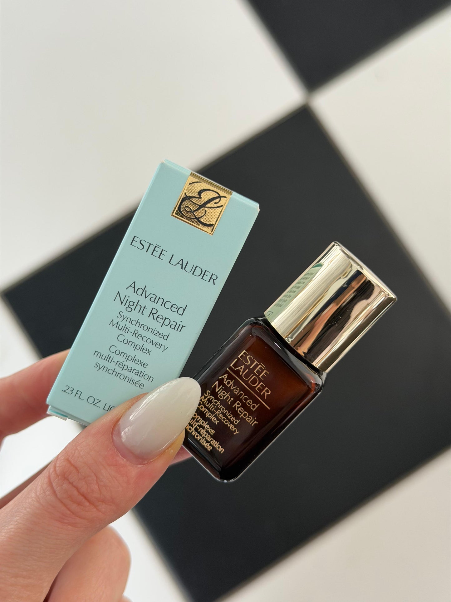 ESTEE LAUDER Advanced Night Repair Serum
Synchronized Multi-Recovery Complex