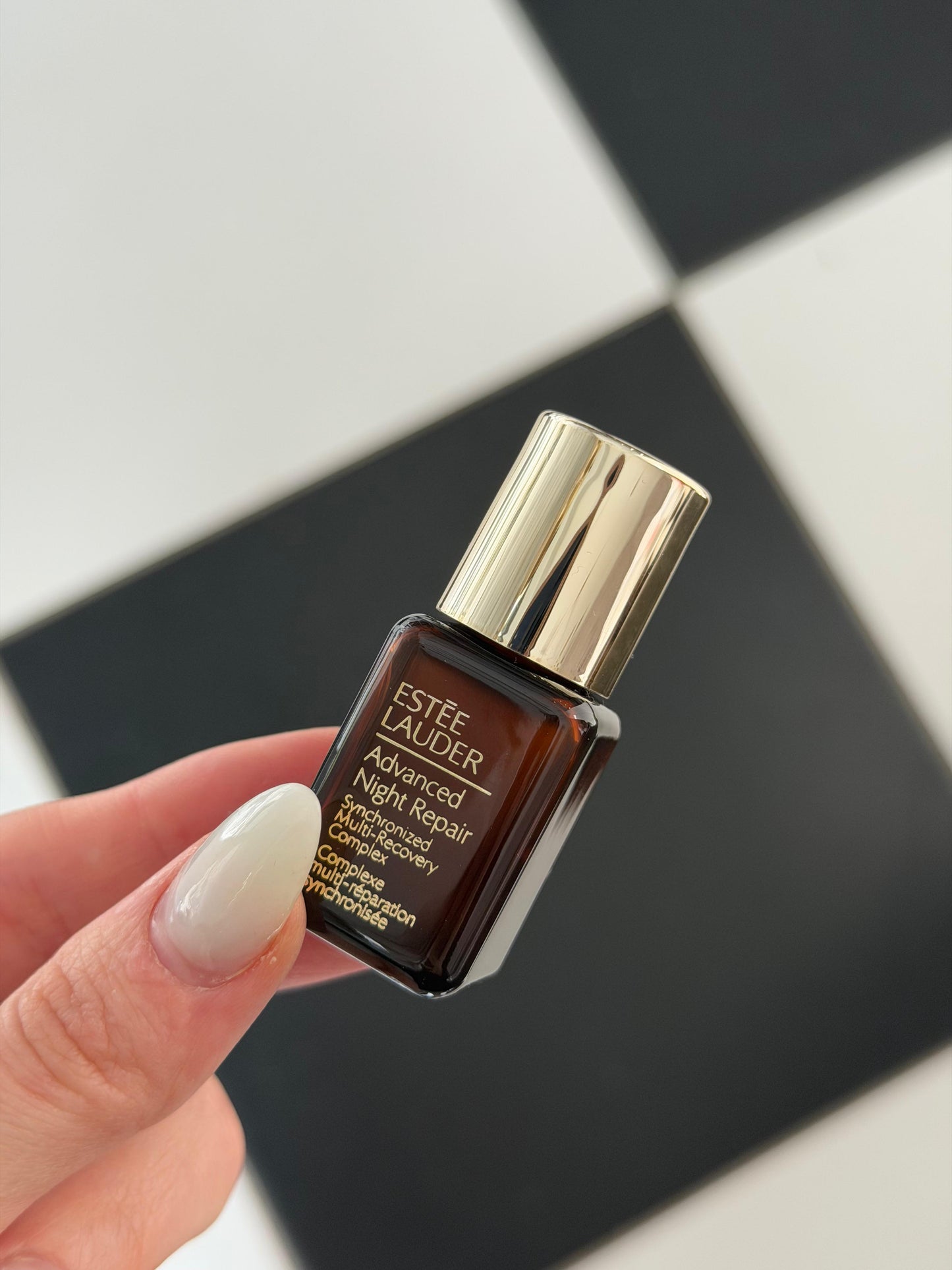 ESTEE LAUDER Advanced Night Repair Serum (7ml)
Synchronized Multi-Recovery Complex