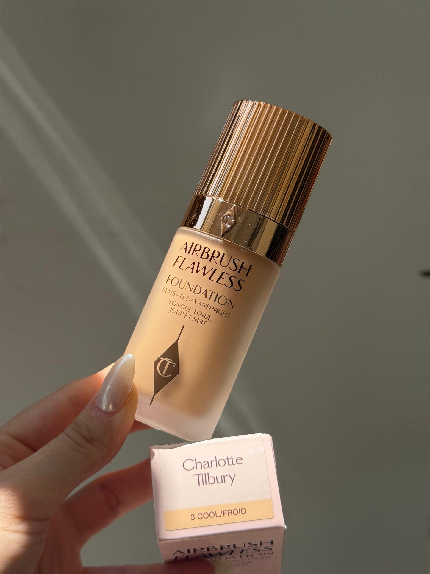 CHARLOTTE TILBURY Airbrush Flawless Foundation (3C) - Stays All Day And Night, Full Coverage