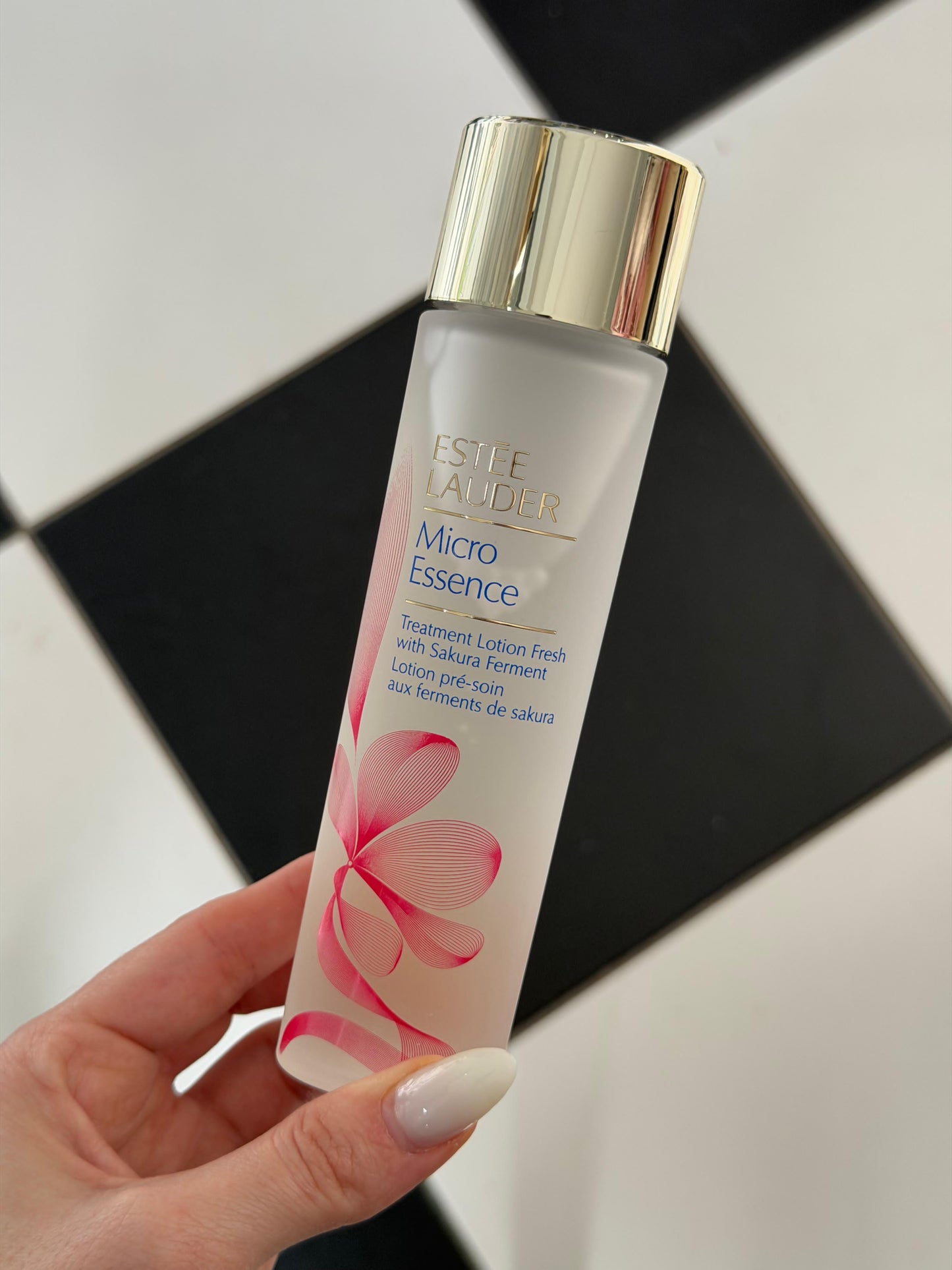 ESTEE LAUDER Micro Essence Treatment Lotion Fresh With Sakura Ferment