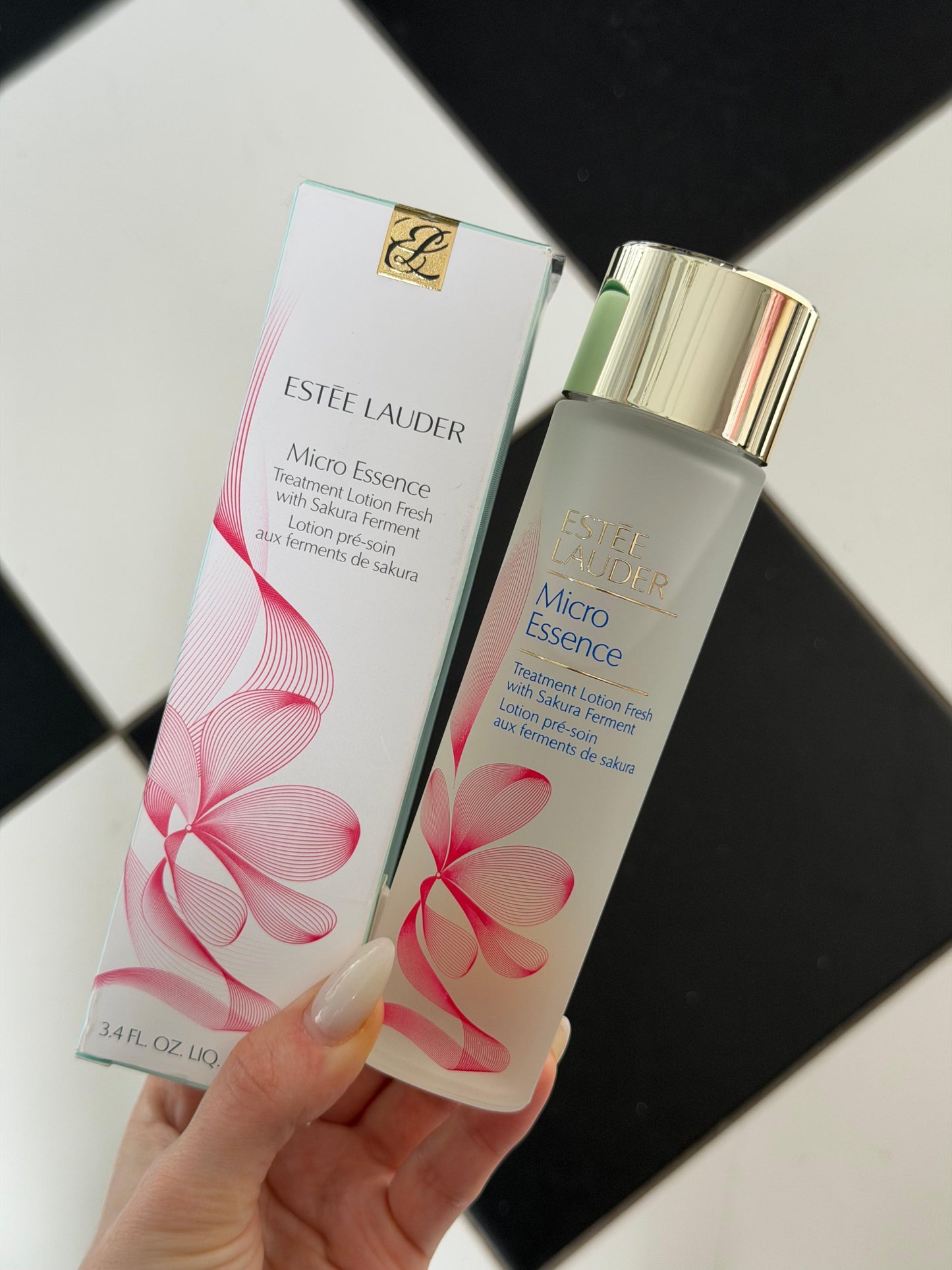 ESTEE LAUDER Micro Essence Treatment Lotion Fresh With Sakura Ferment