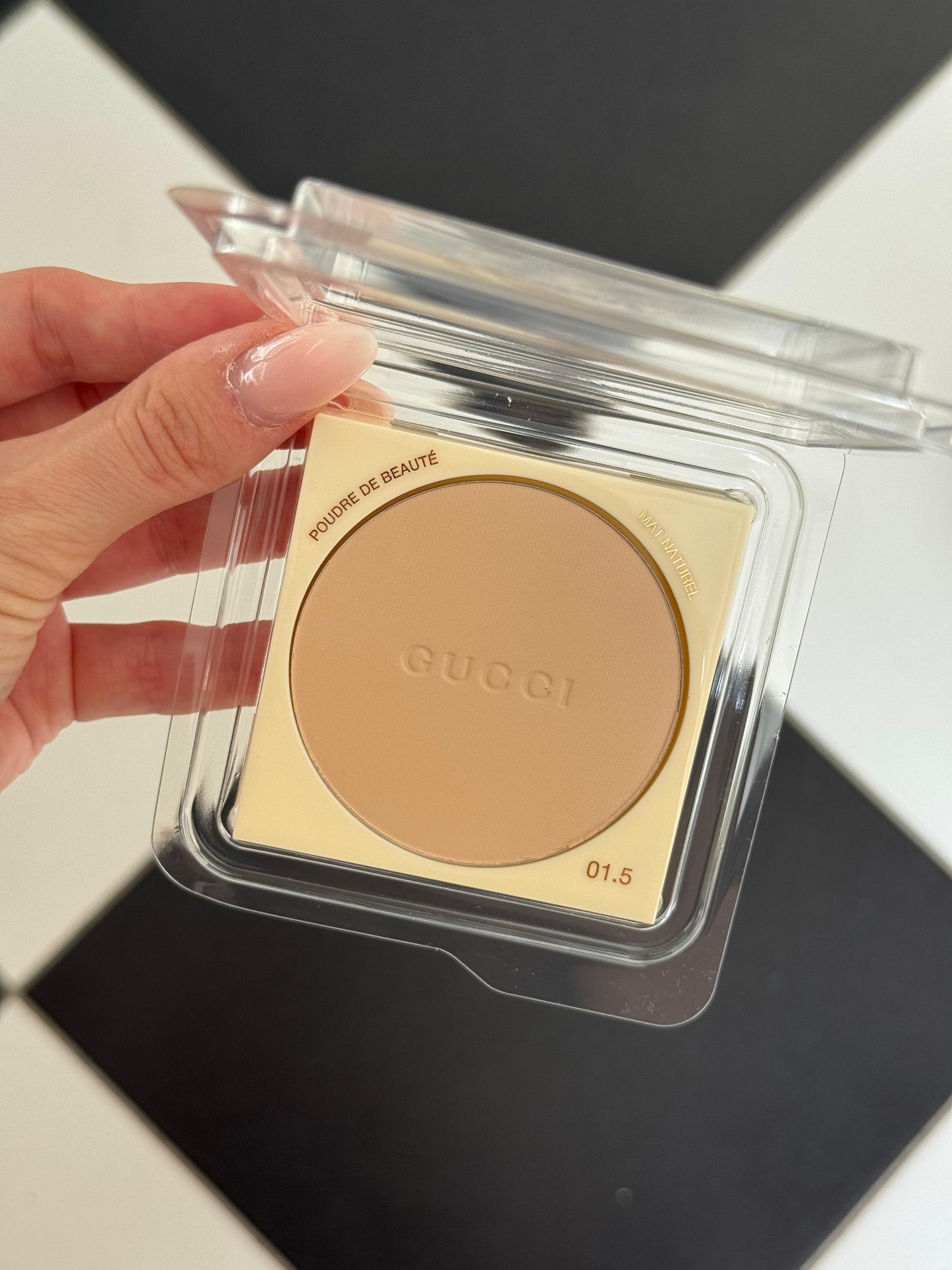 GUCCI Poudre De Beauté Mat Naturel - Face Powder (01.5)