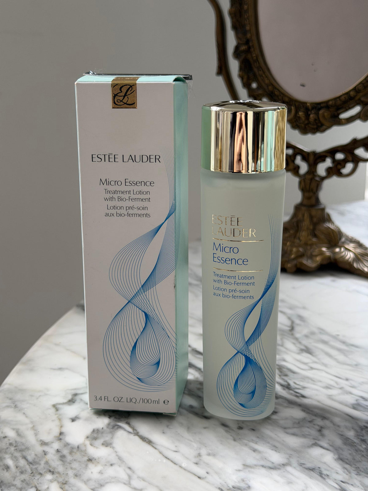 ESTEE LAUDER Micro Essence
Treatment Lotion Toner with Bio-Ferment