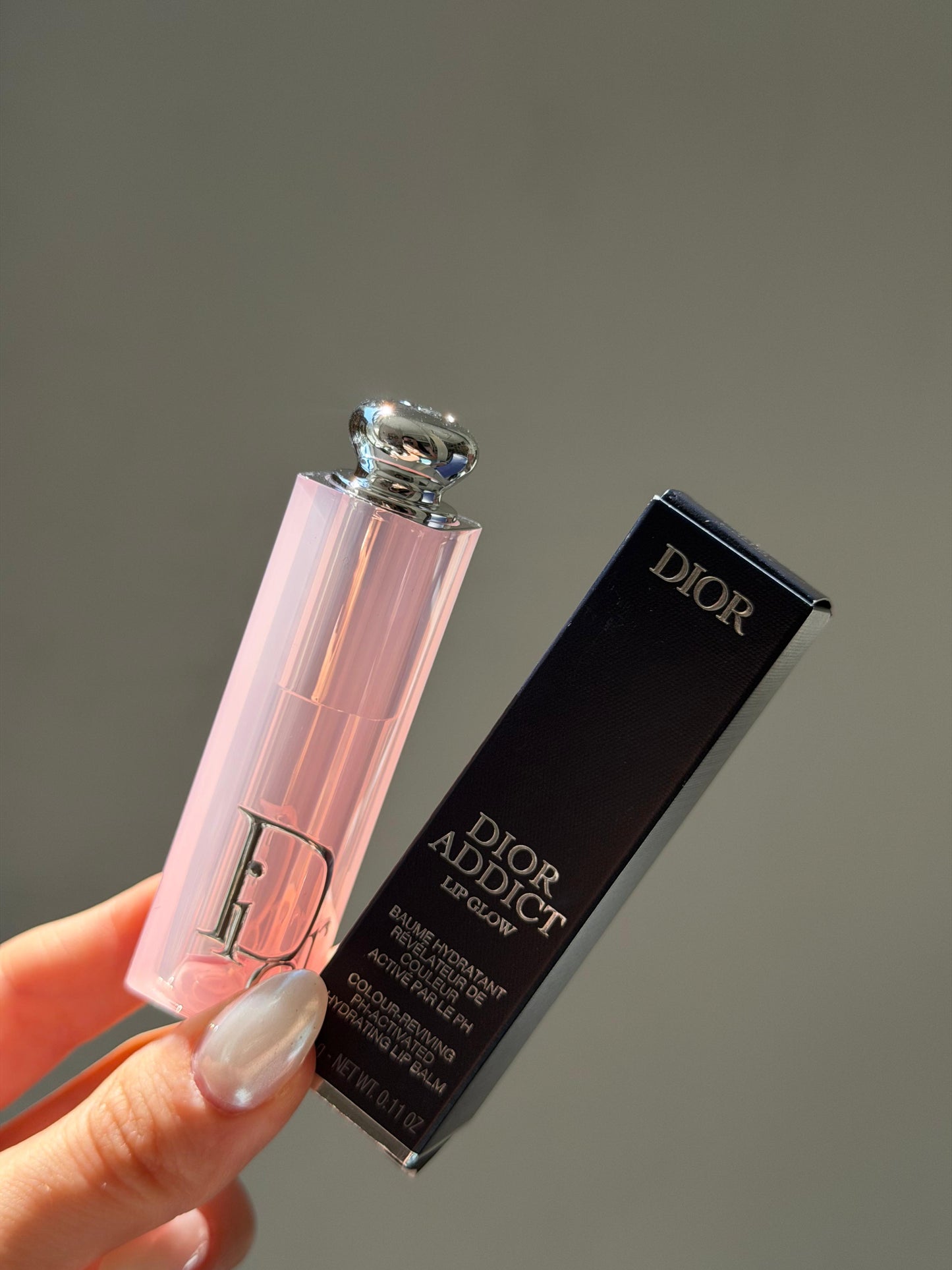 DIOR Addict Lip Glow - 015 Cherry
48-Hour Hydrating Lip Balm - pH-Activated Color