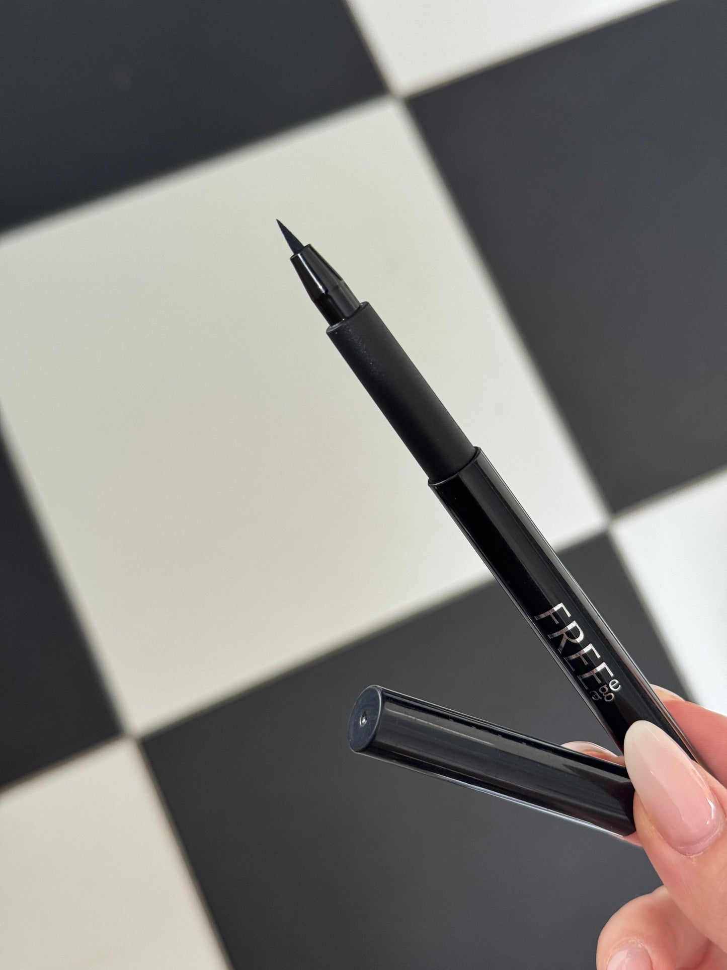 FREE AGE by 1a CLASSE Black Ink Eyeliner