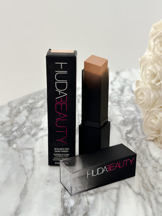 HUDA BEATY FauxFilter Skin Finish Buildable Coverage Foundation Stick
