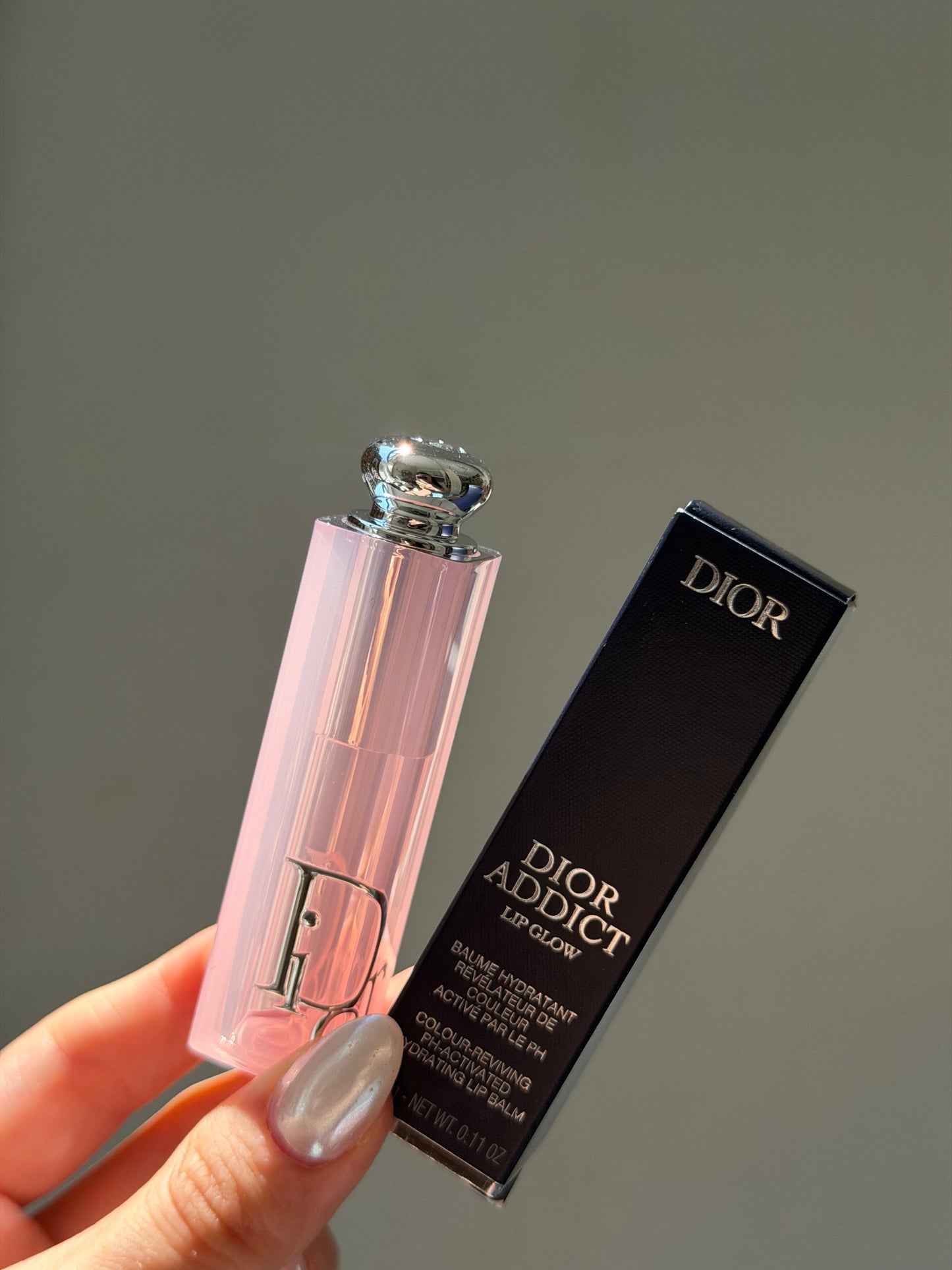 DIOR Addict Lip Glow - 015 Cherry
48-Hour Hydrating Lip Balm - pH-Activated Color