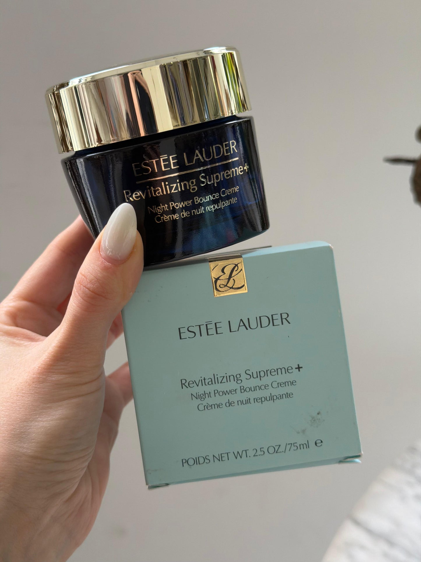 ESTEE LAUDER Revitalizing Supreme+
Night Power Bounce Creme Moisturizer