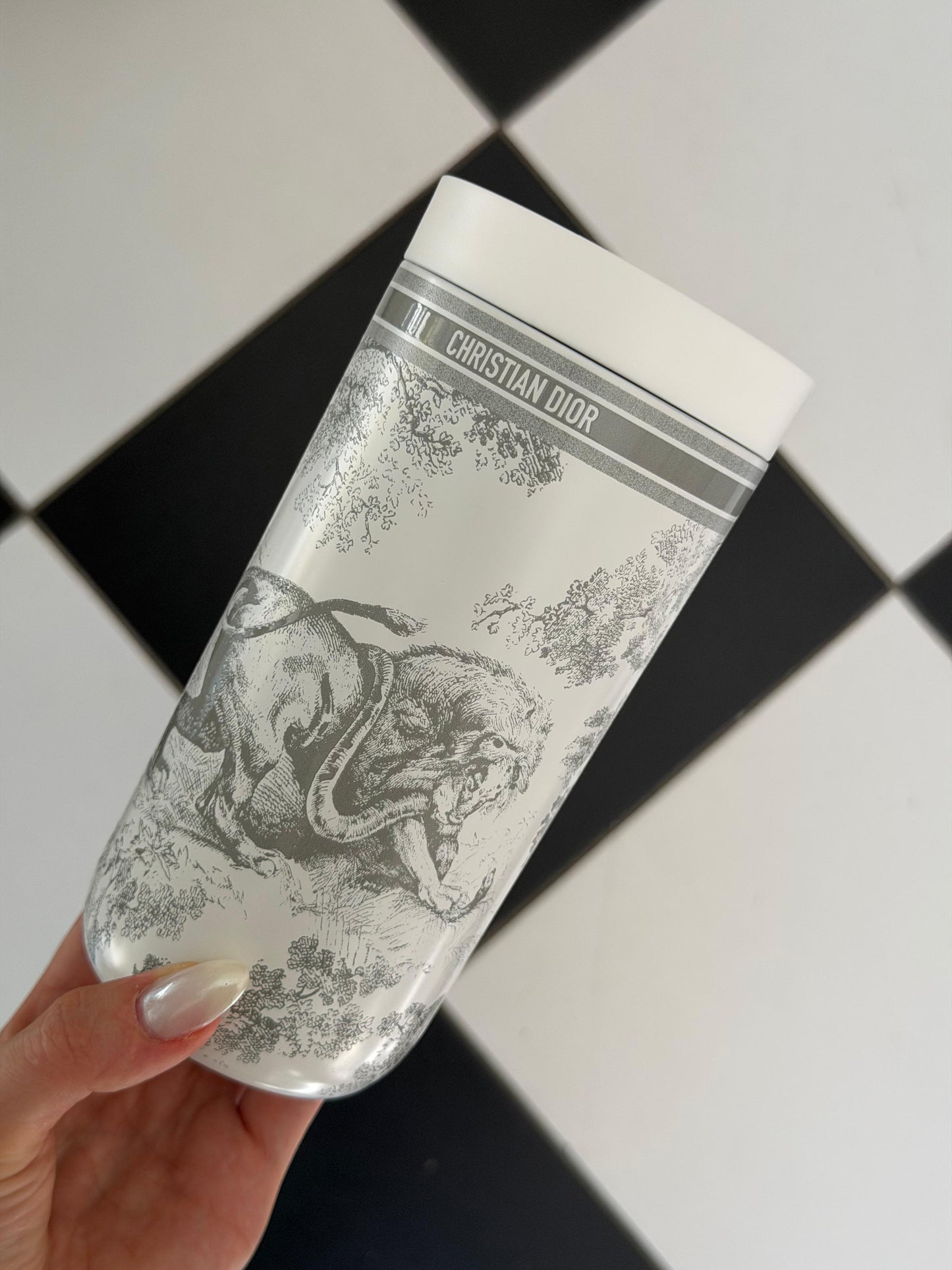 DIOR Travel Mug 400ml
White and Grey Toile de Jouy Palms Stainless Steel