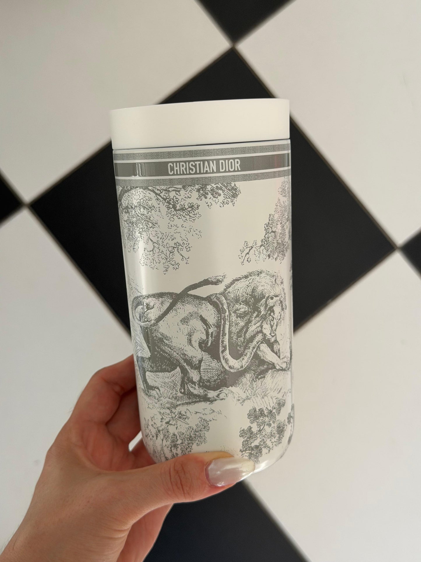 DIOR Travel Mug 400ml
White and Grey Toile de Jouy Palms Stainless Steel